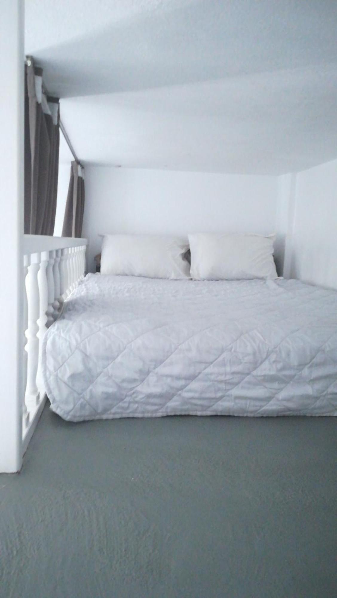The Aparthotel Perissa (Santorini)