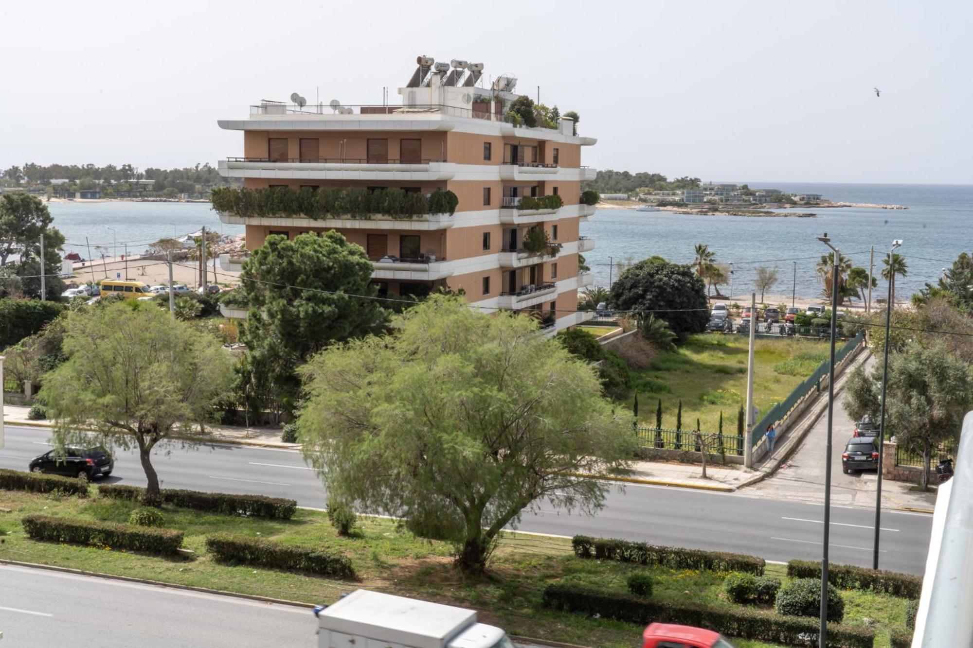 Four Seasons Athens