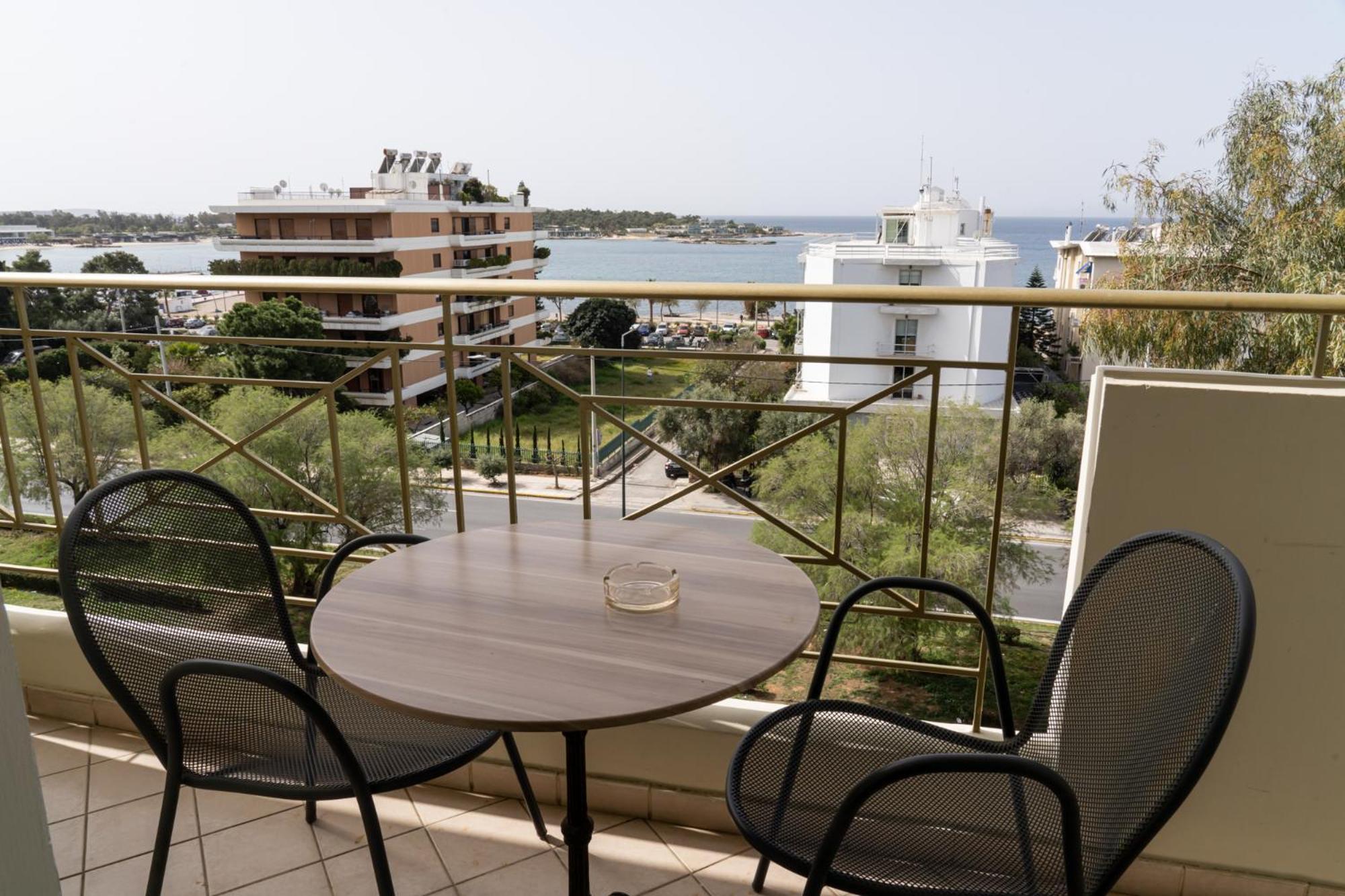Four Seasons 3*