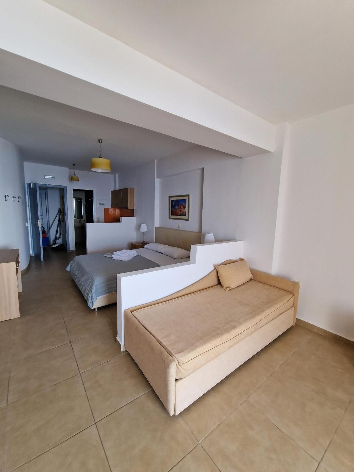 Aparthotel Porto Xronia Khronia
