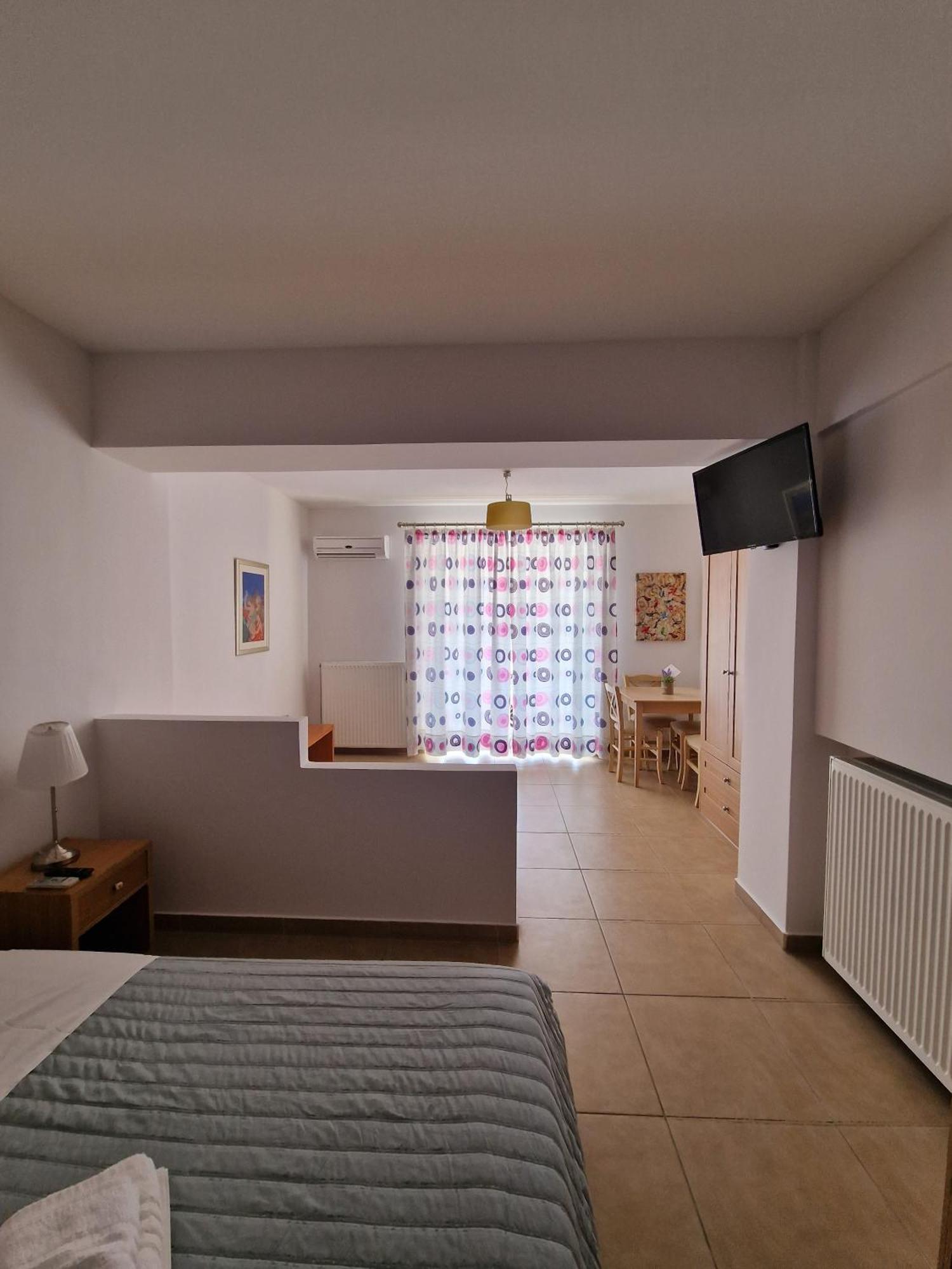 Aparthotel Porto Xronia