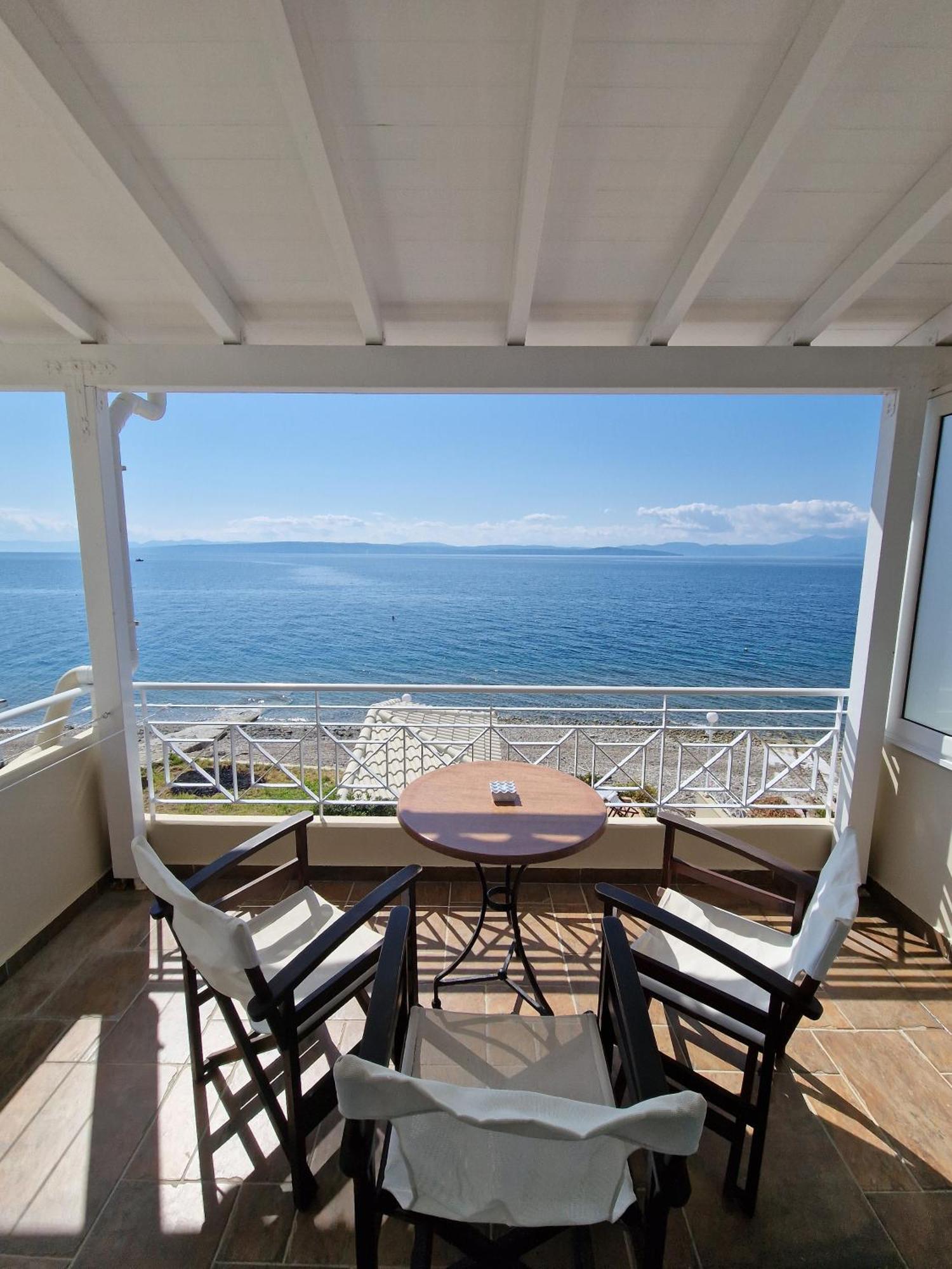 Porto Xronia Aparthotel