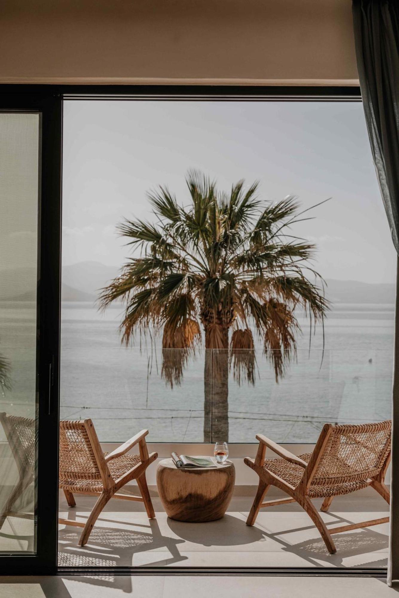 Ostrako Beachside * Agia Anna (Naxos)