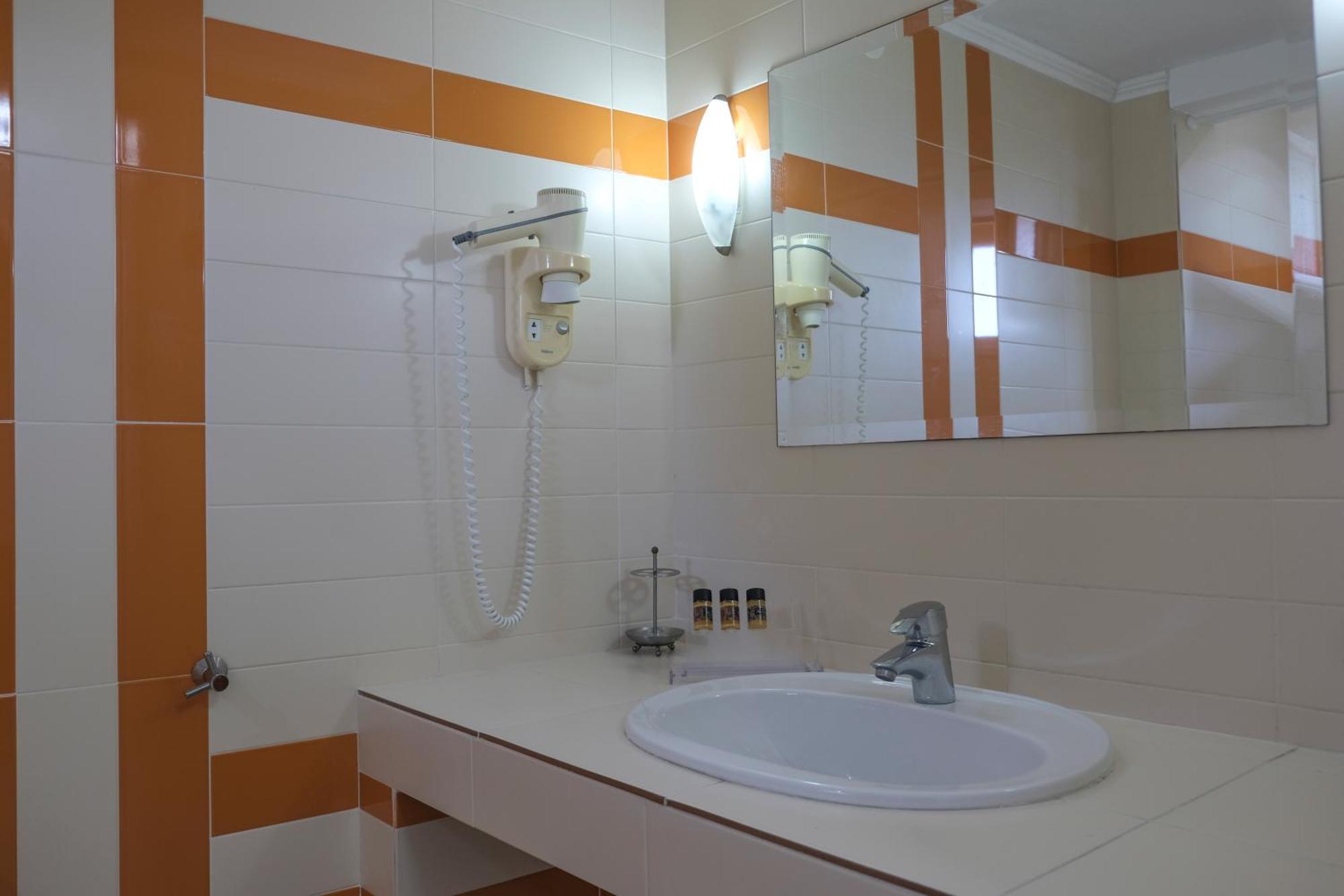 Aphrodite Aparthotel