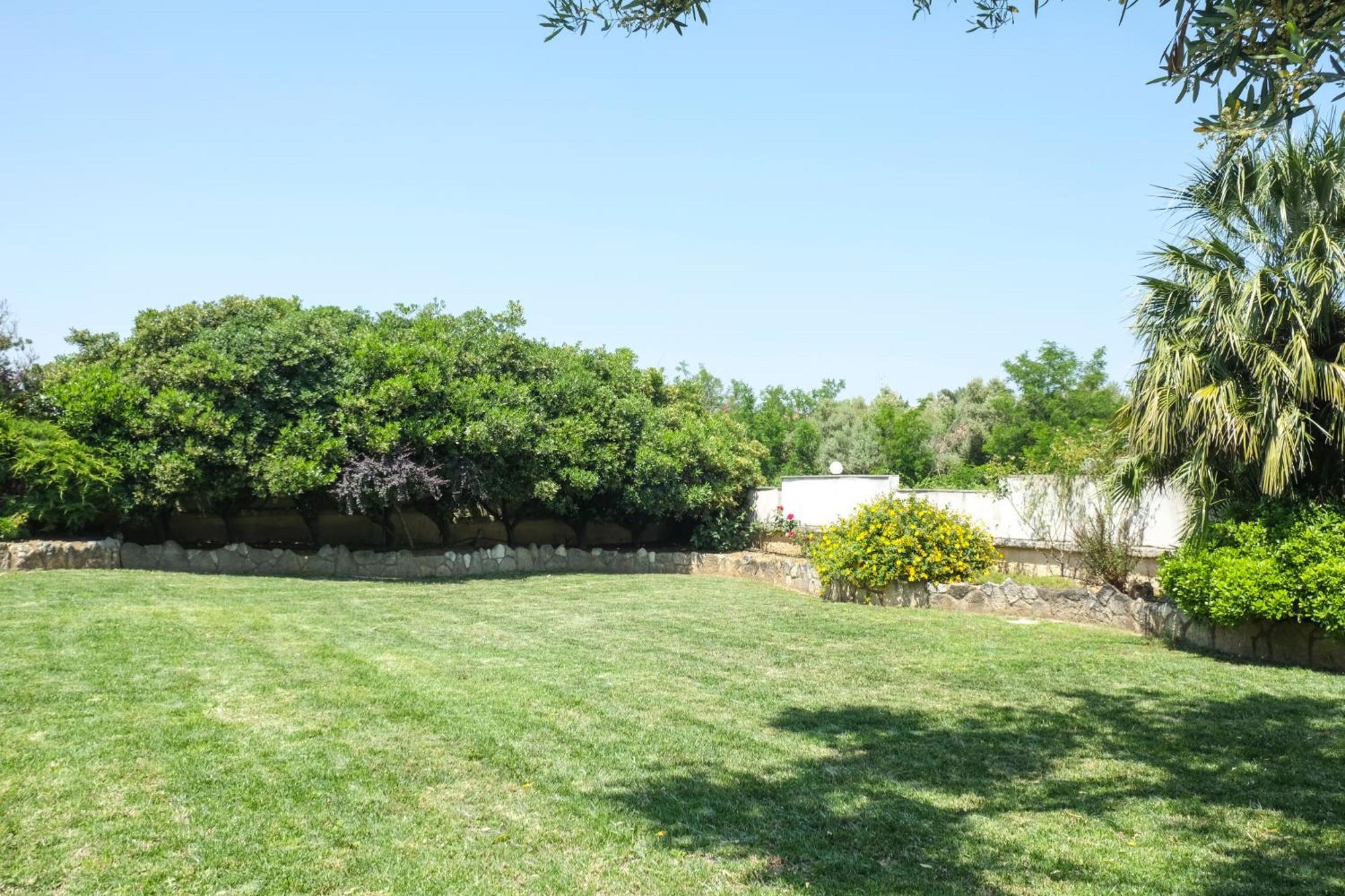 Aphrodite Aparthotel 2*