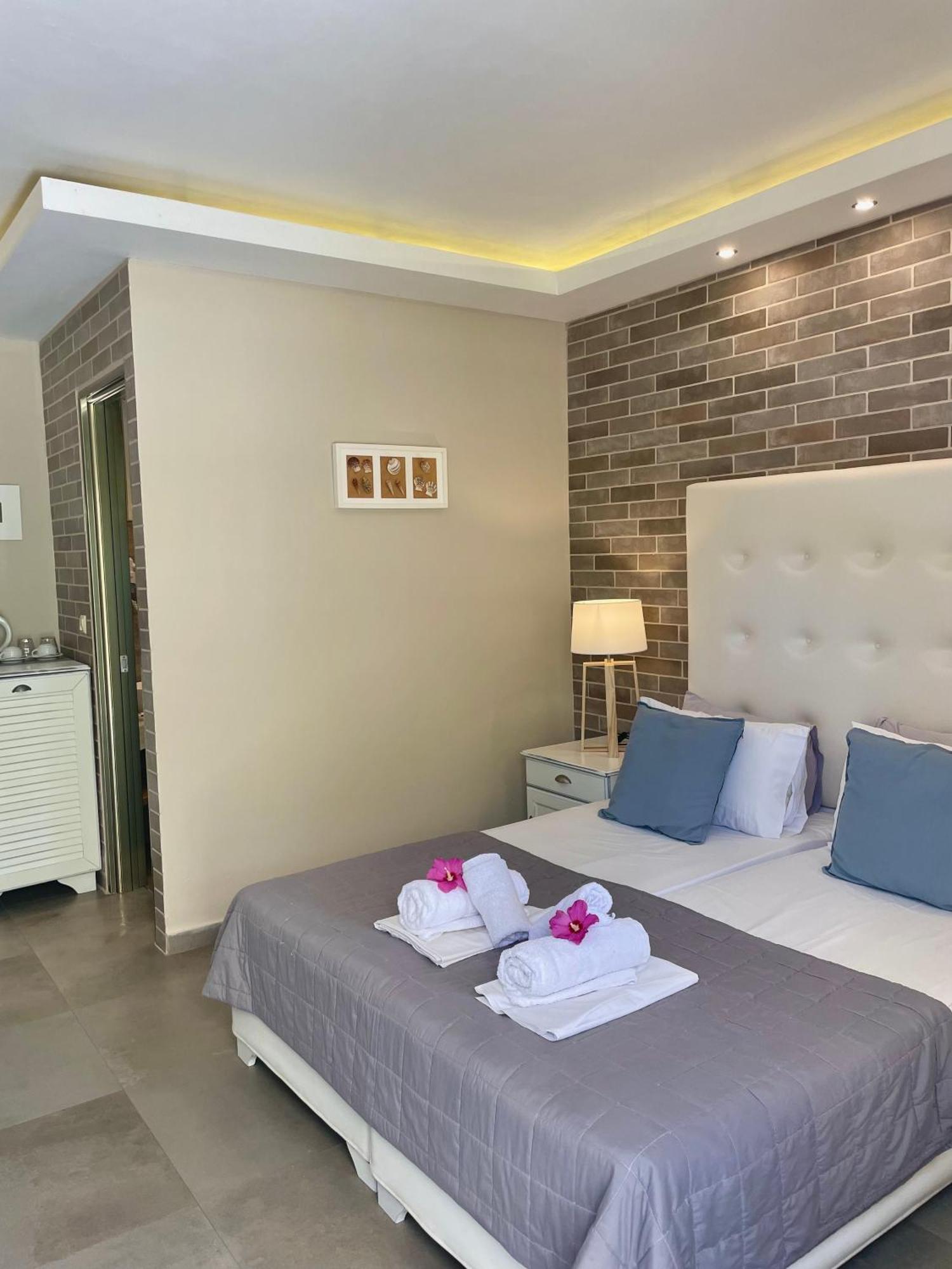 Hotel Aroma 3*