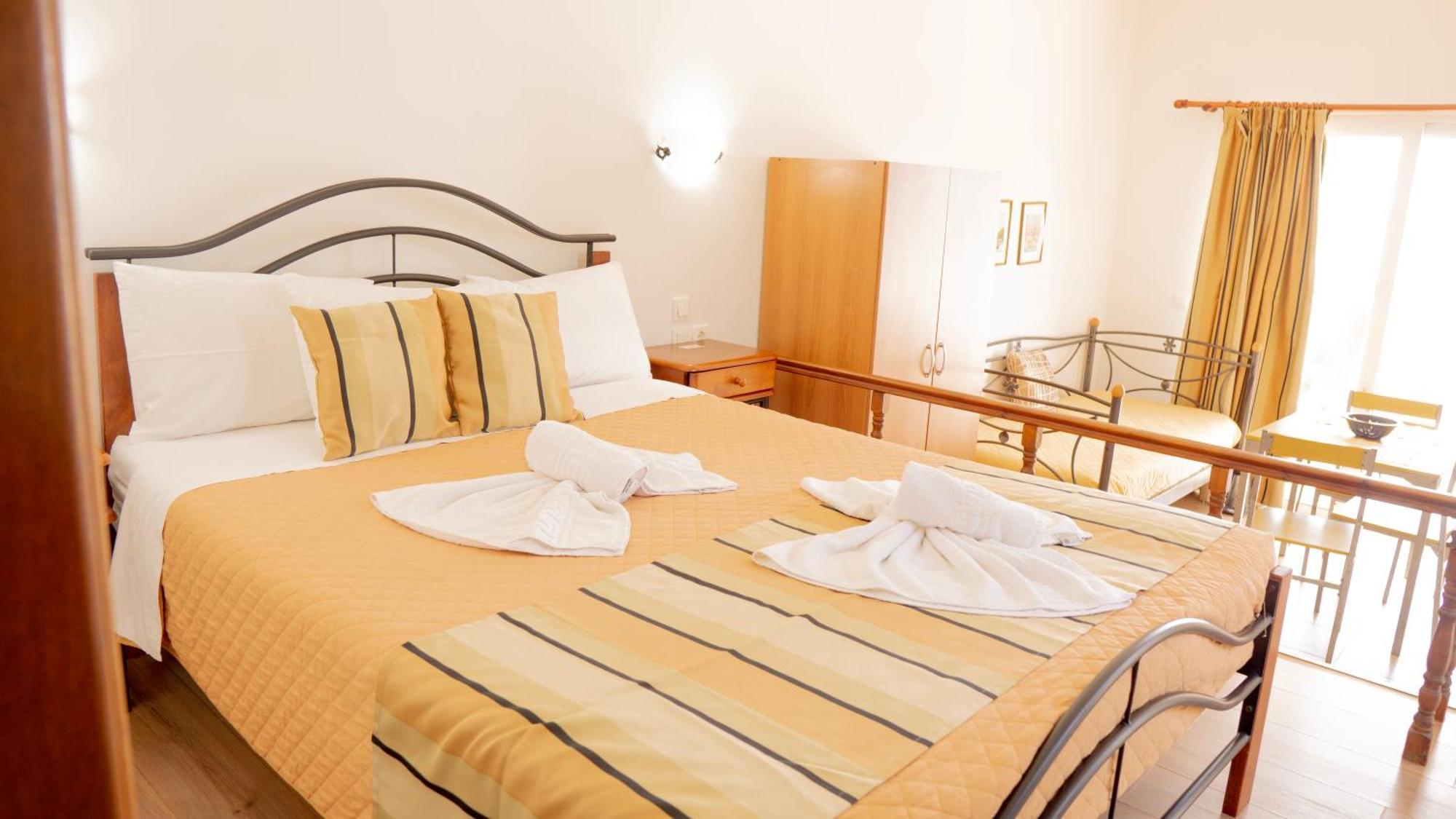 Apartment Seaside Studios Kirania