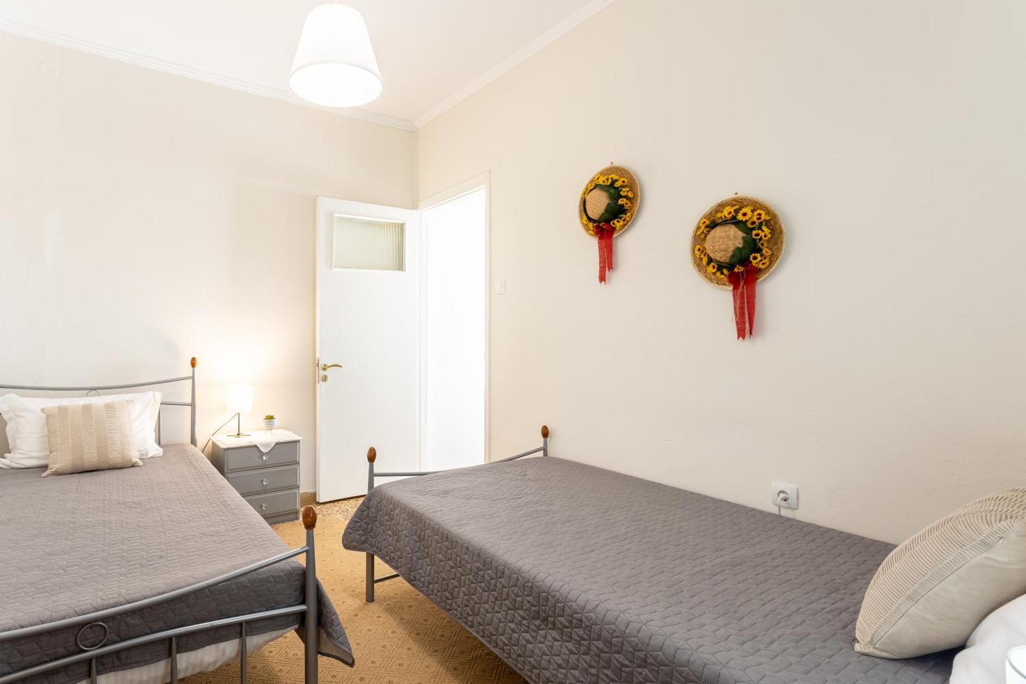 Apartment Sunset Serenity - Seaside Getaway Kardamyli