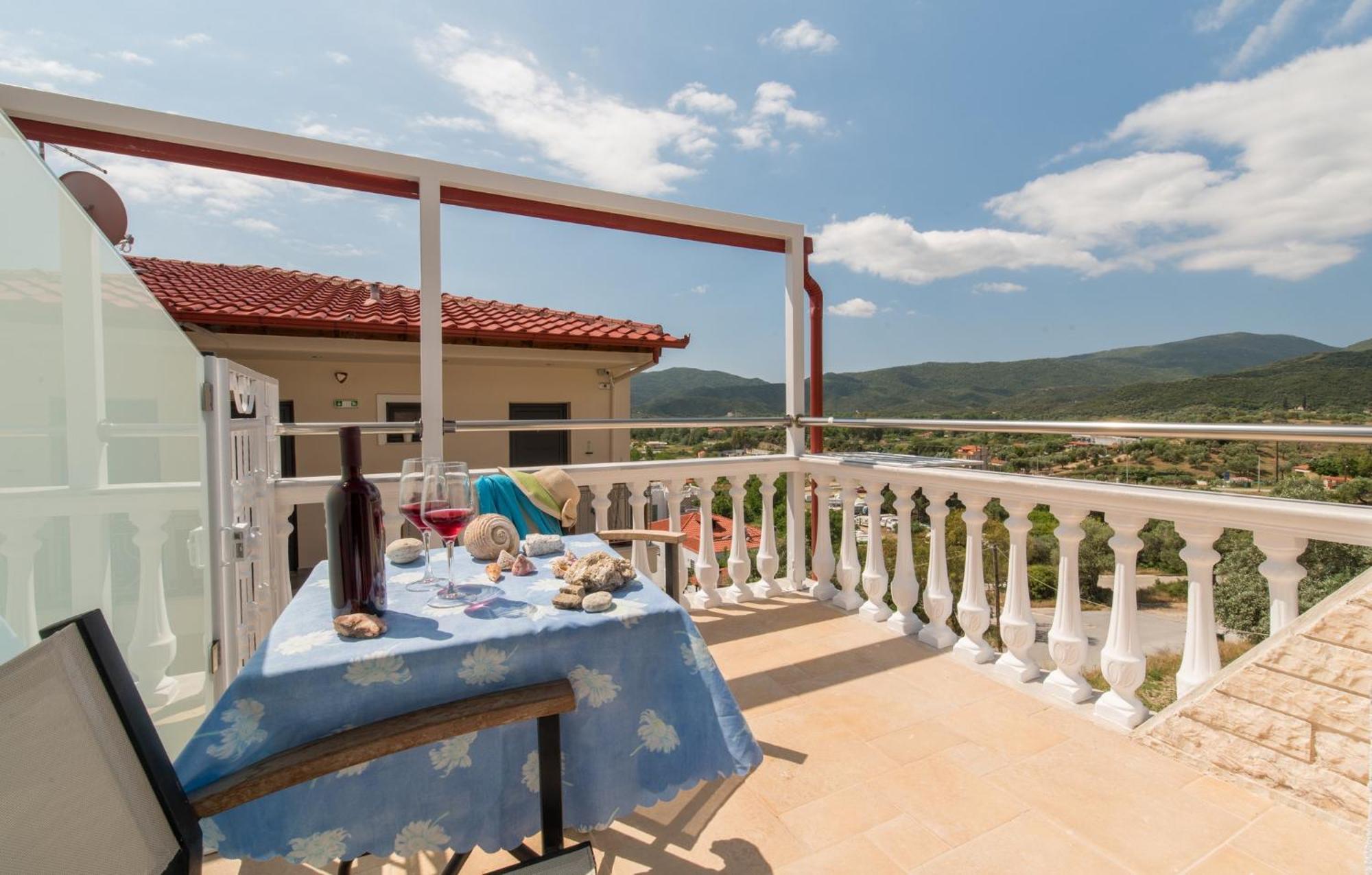 Maistrali 1 Hotel
