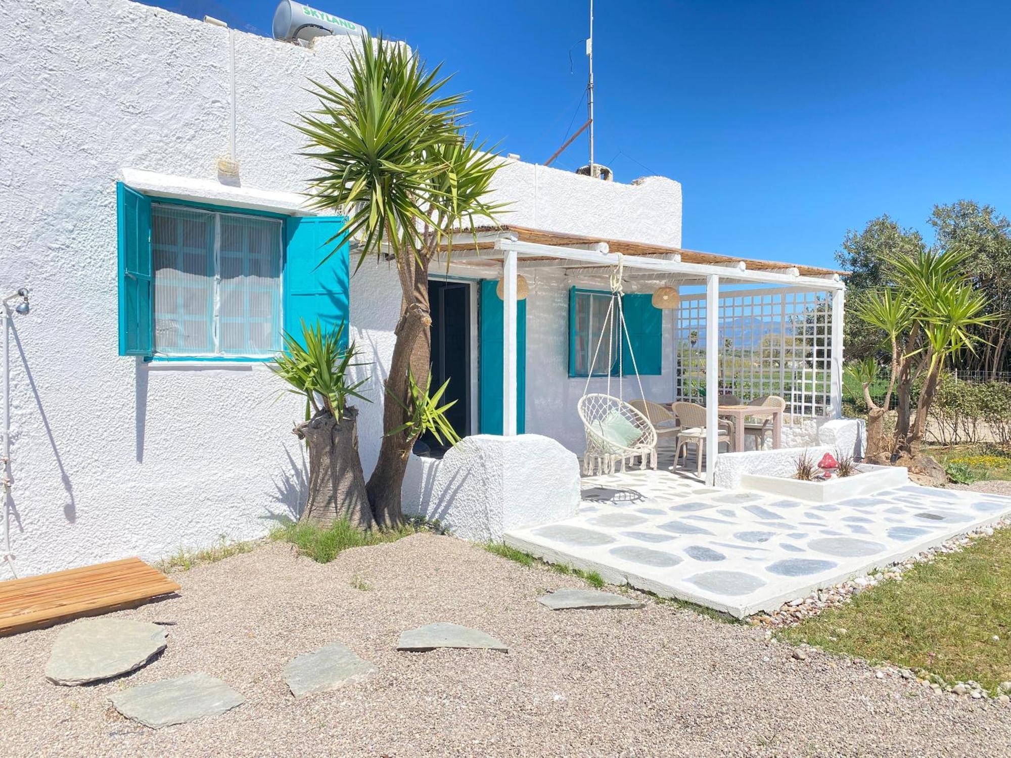 Unique Beachfront House - Private Garden Analipsis (Messinia)