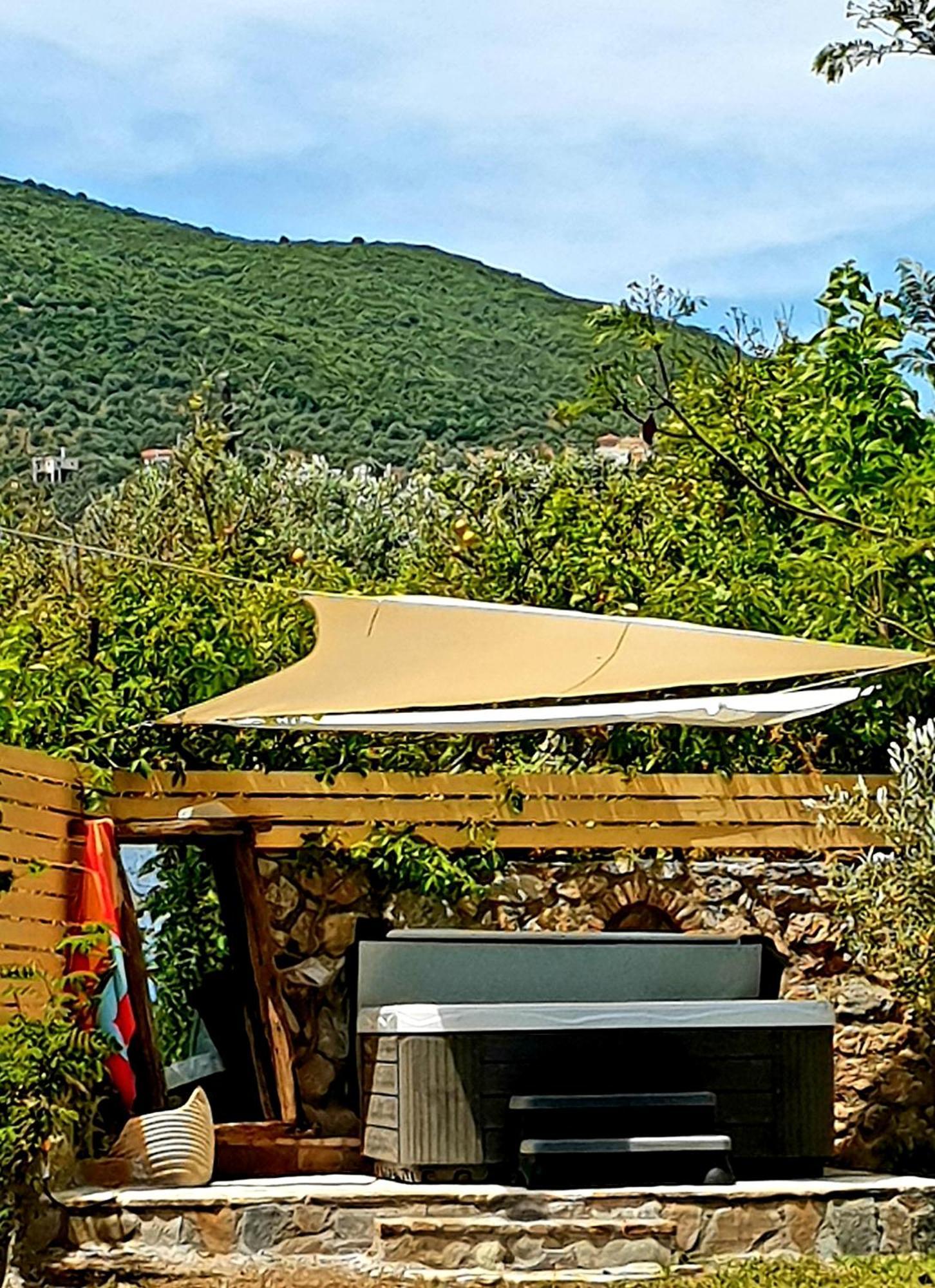 & Private Swimming Pool *