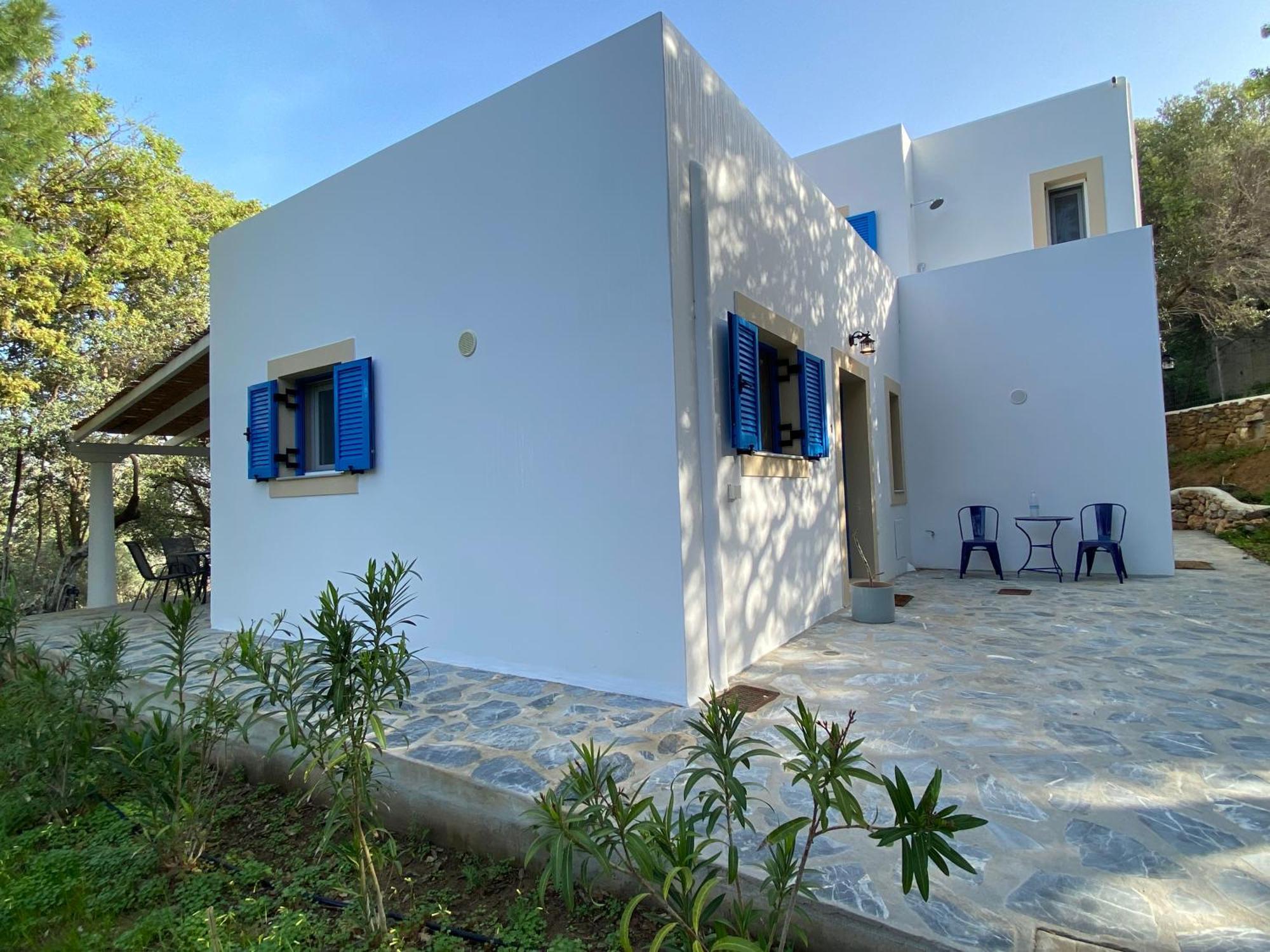 The Velanidies - οι βελανιδιές Villa Agia Marina (Leros)