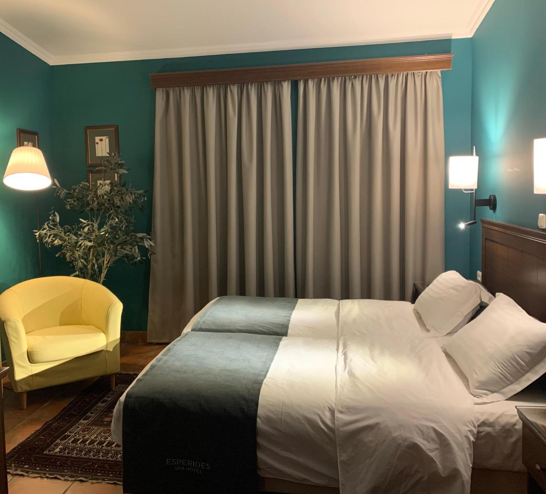 εσπερίδες Hotel 3*
