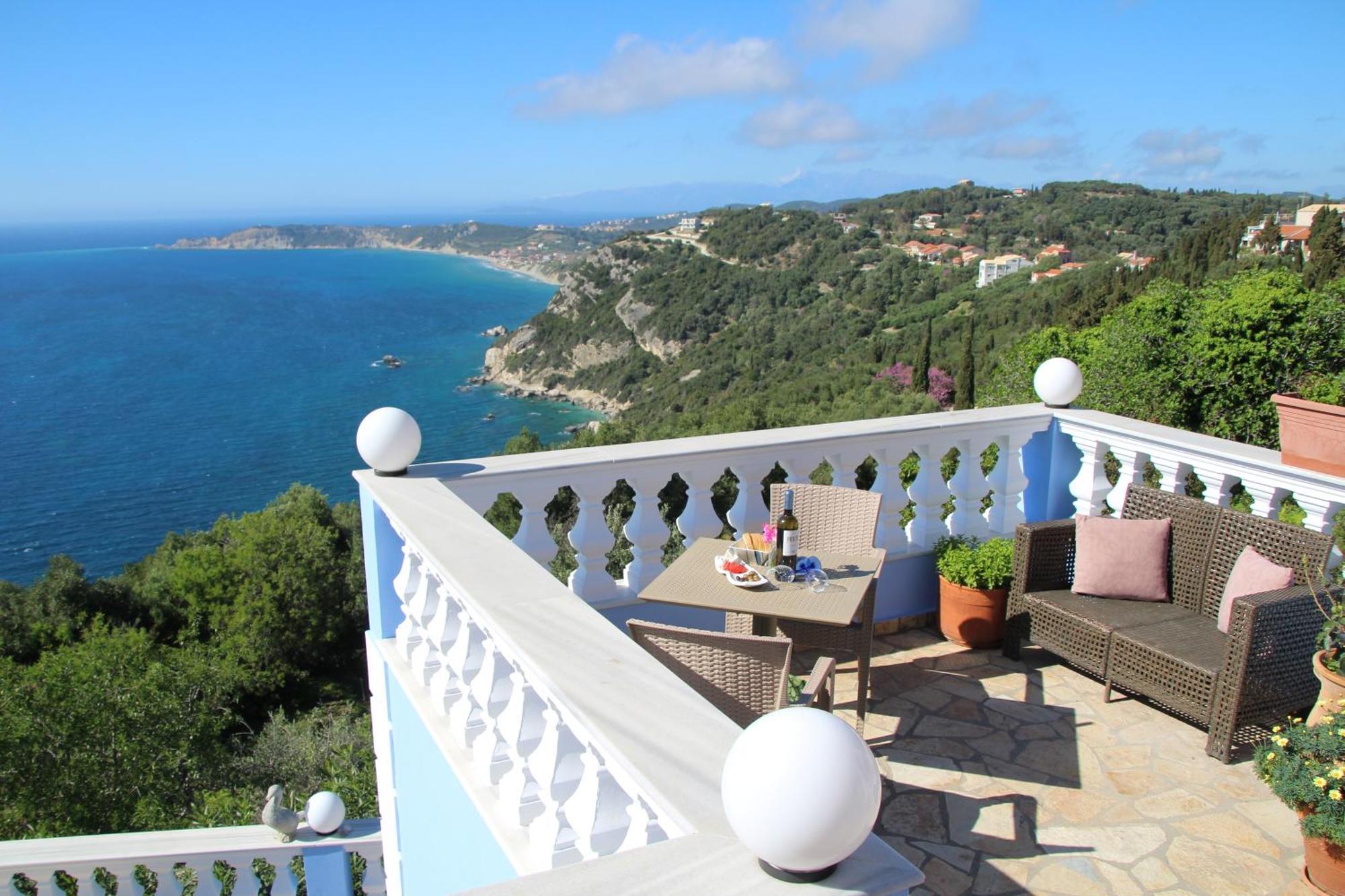 Bettina 2nd Floor Villa Afionas
