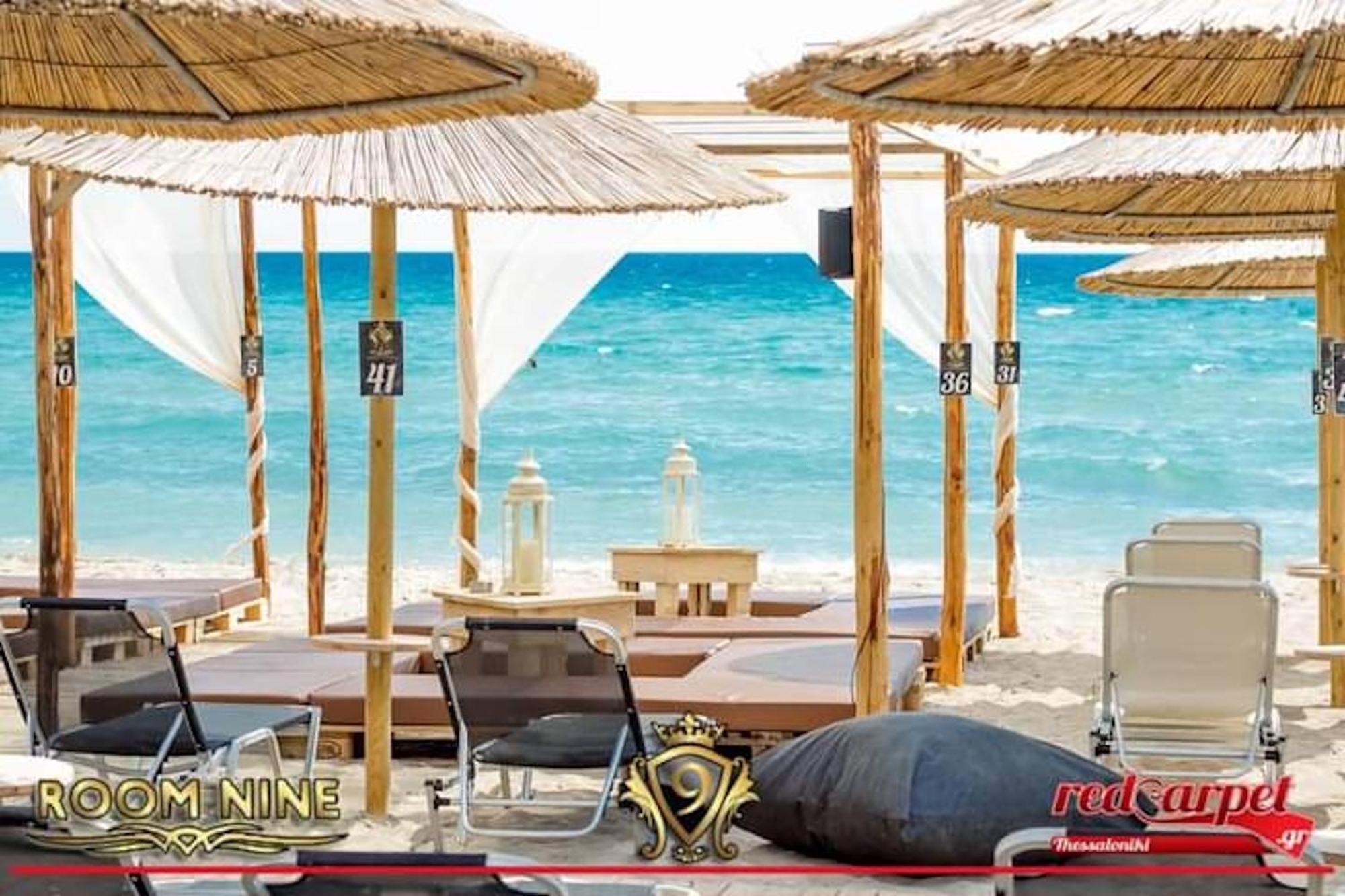 Apartment Nine 9 Beachfront *