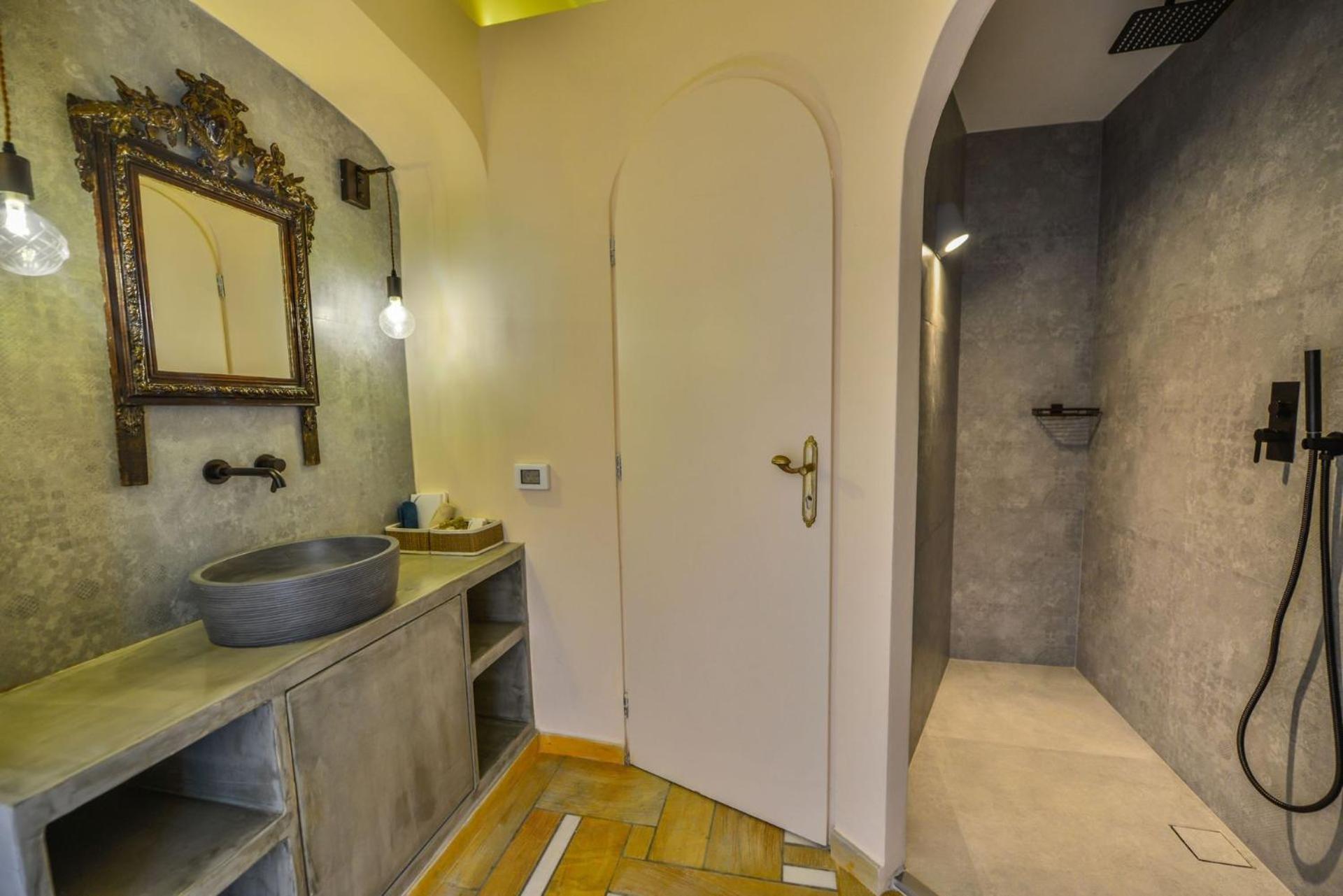 Magnificent Santorini | 3 Bedrooms | Royal | Beautiful Caldera View With 2 Outdoor Hot Tubs |
