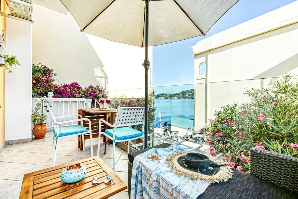 Evita's Ikia Seaside Luxury House Holiday home Mesongi