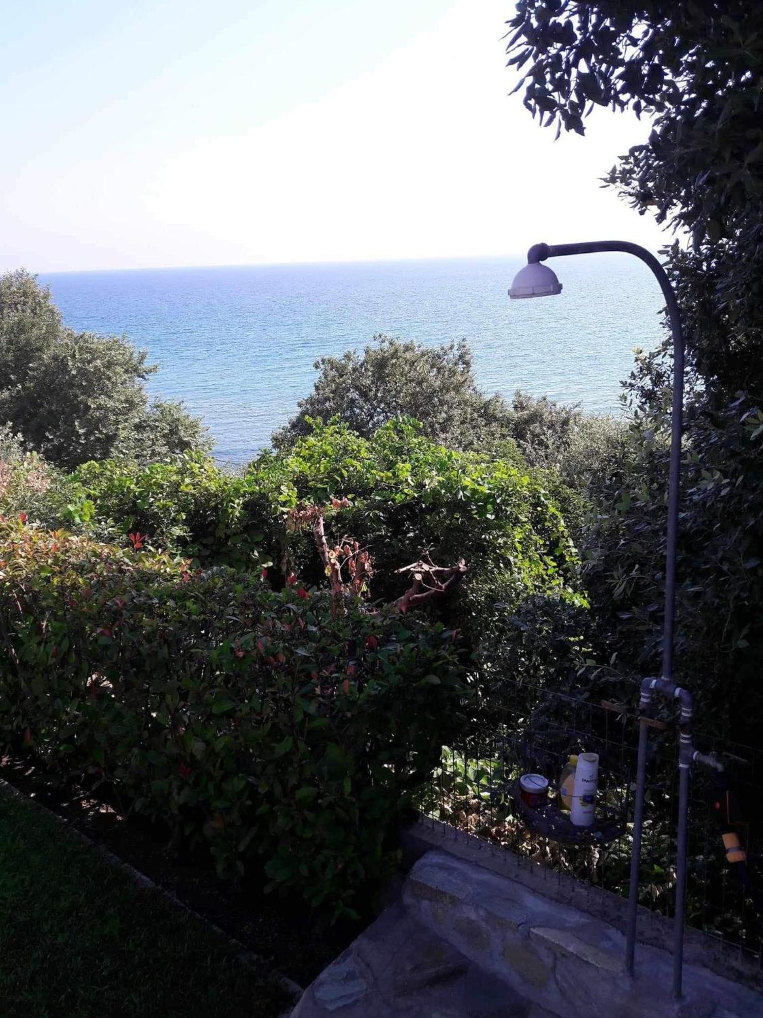βεράντα στο αιγαίο Villa Kokkino Nero