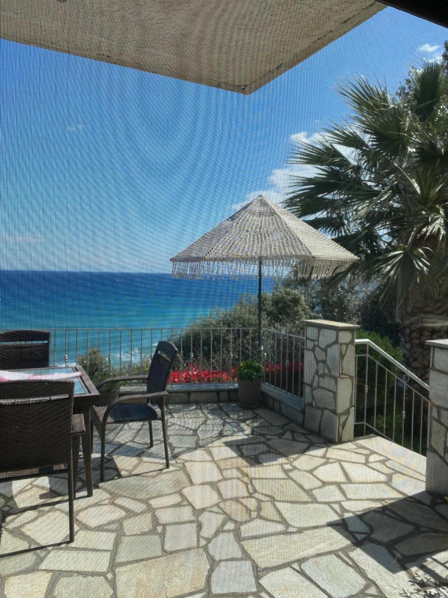 Villa βεράντα στο αιγαίο *