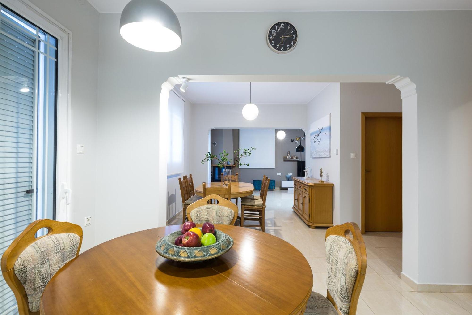 Zoe's Place - 2 Bd Beachfront Apartment *