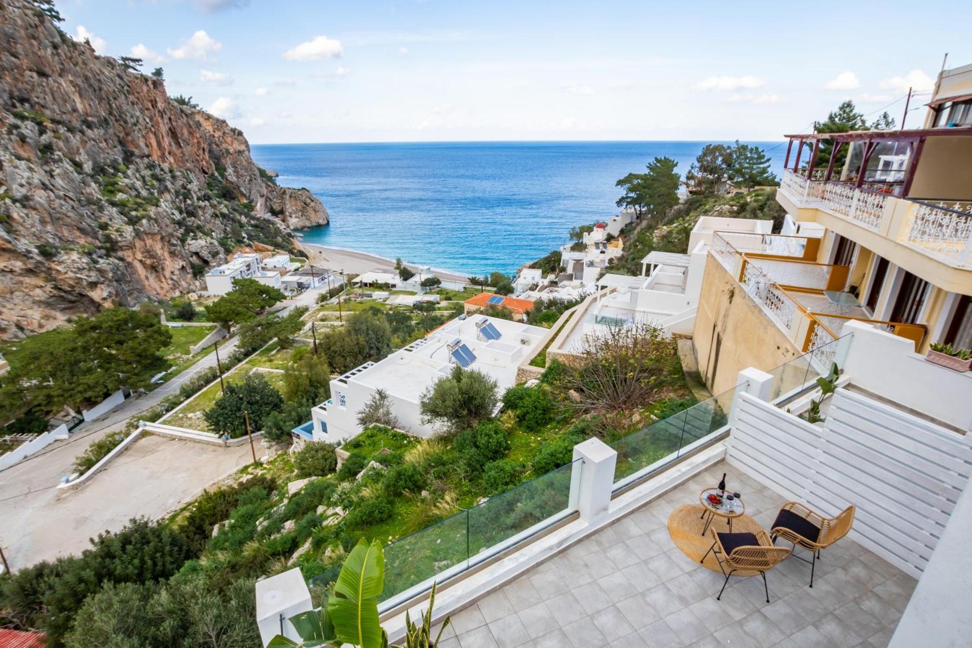 Yploui Karpathos Town (Pigadia)