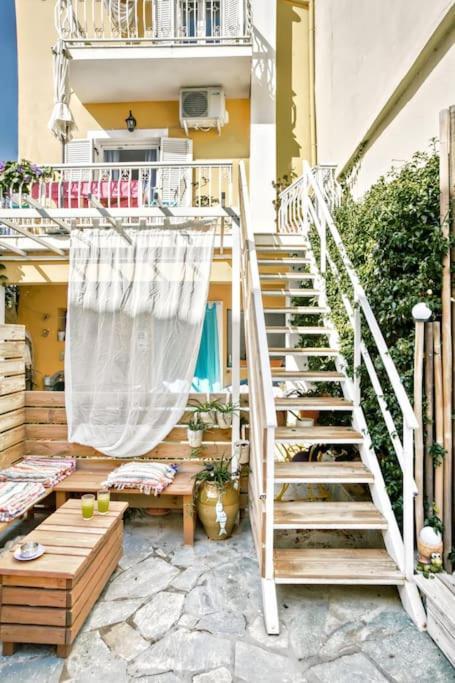 Evita's Ikia Seaside Luxury House * Mesongi