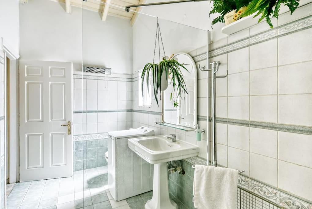 Holiday home Evita's Ikia Seaside Luxury House