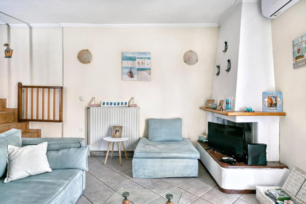 Holiday home Evita's Ikia Seaside Luxury House Mesongi