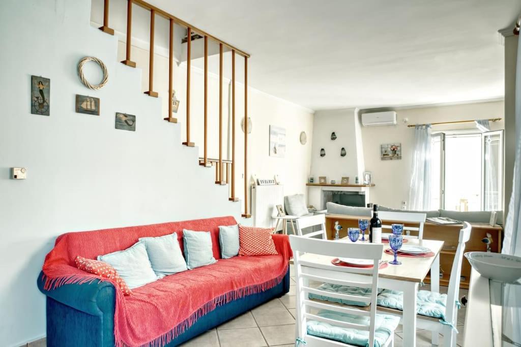 Holiday home Evita's Ikia Seaside Luxury House