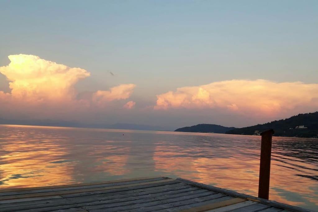 Holiday home Evita's Ikia Seaside Luxury House Mesongi