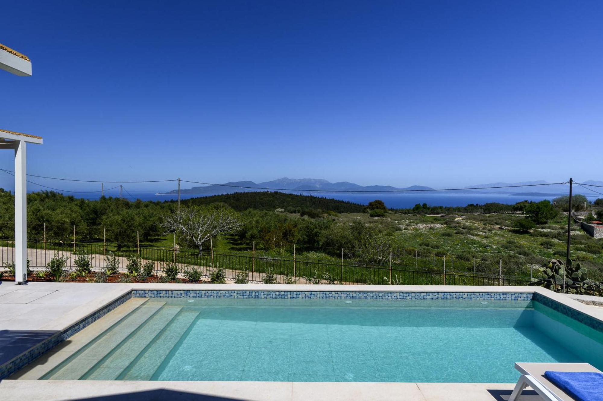 Ariste With Stunning Views Near Fiscardo Villa *