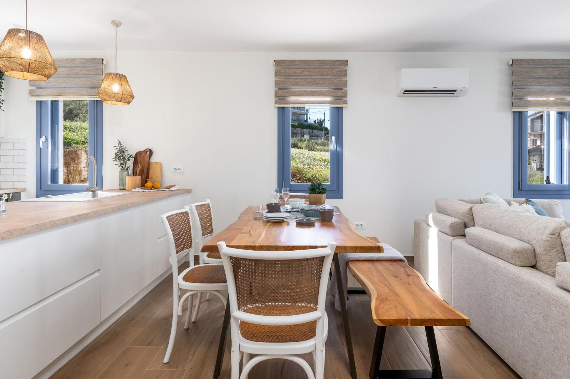 Ariste With Stunning Views Near Fiscardo Villa *