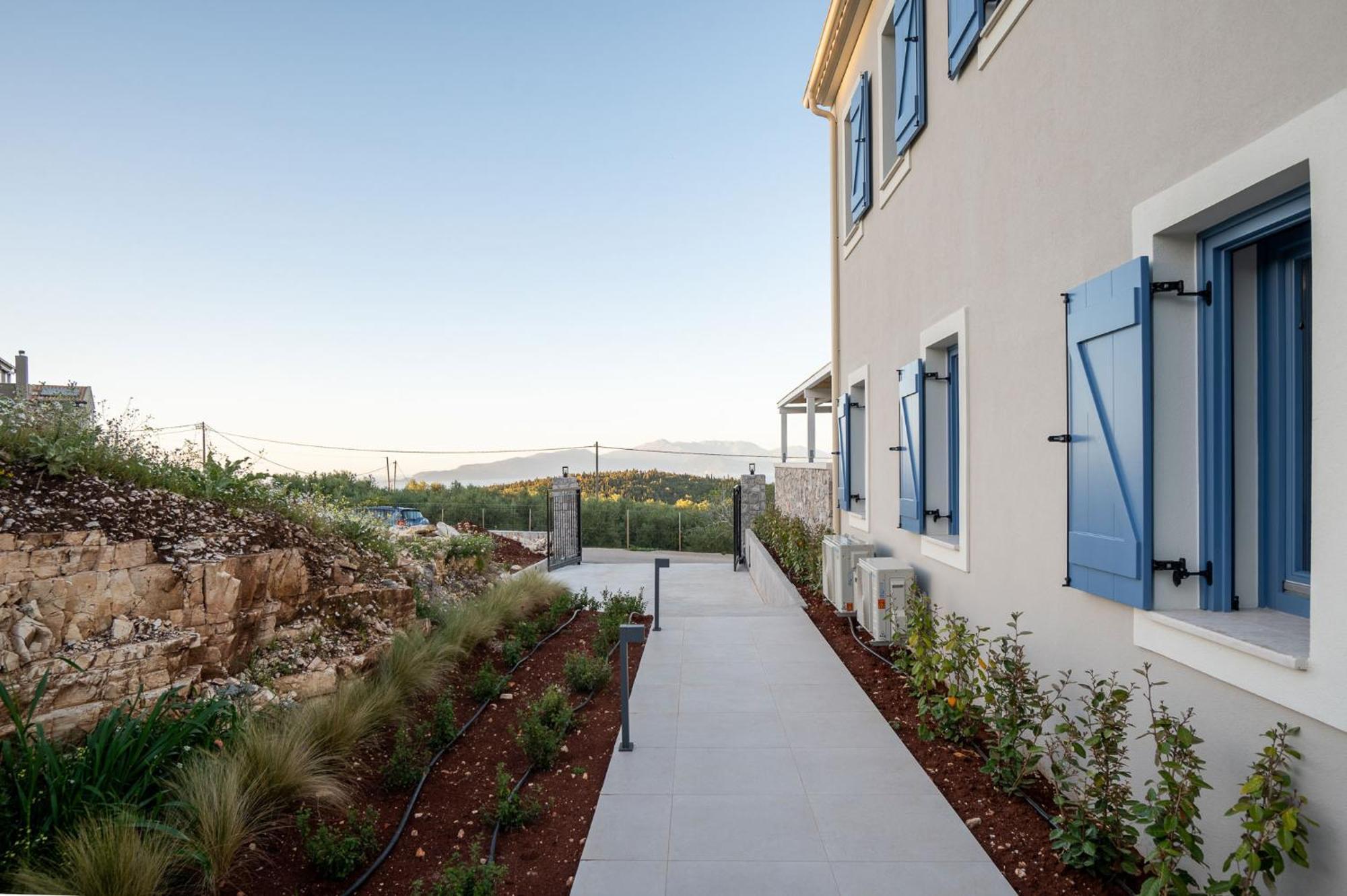 Ariste With Stunning Views Near Fiscardo Villa *