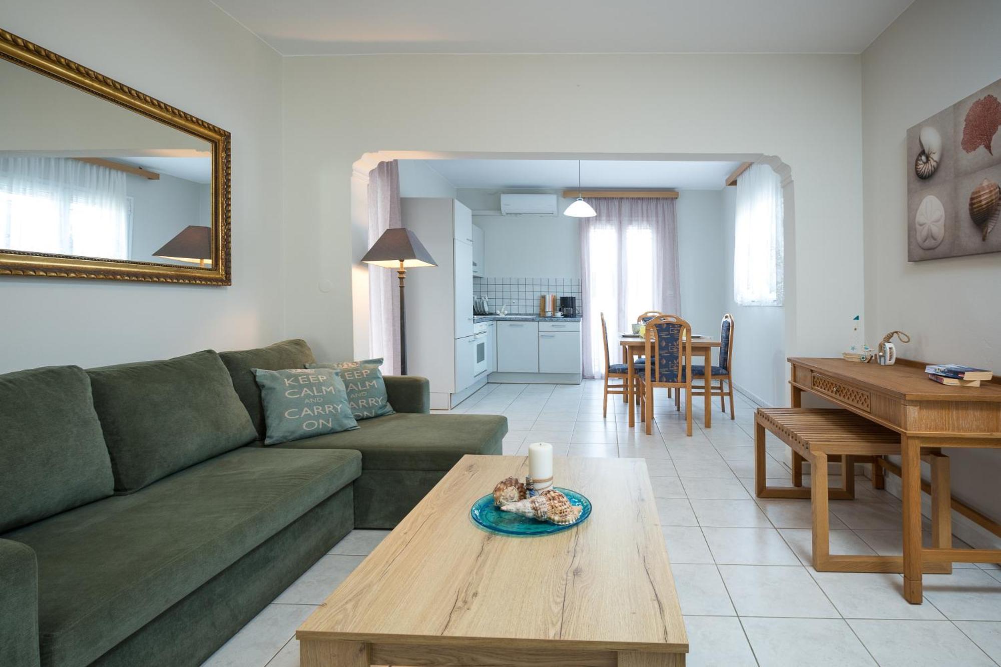 Zoe's Place - 1 Bd Beachfront Kissamos