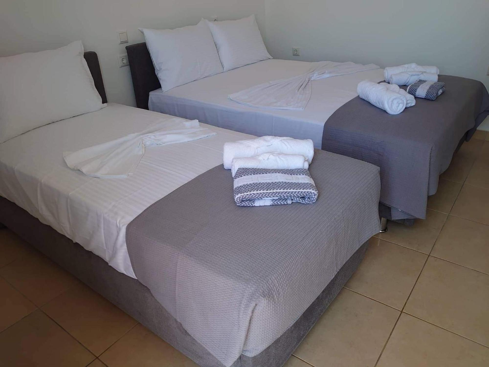 Guest house Akrotiri Nea Mesagkala
