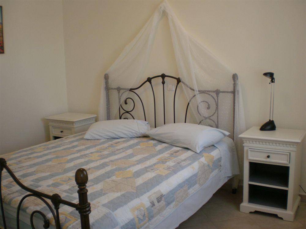 Oasis Apartment Piso Livadi