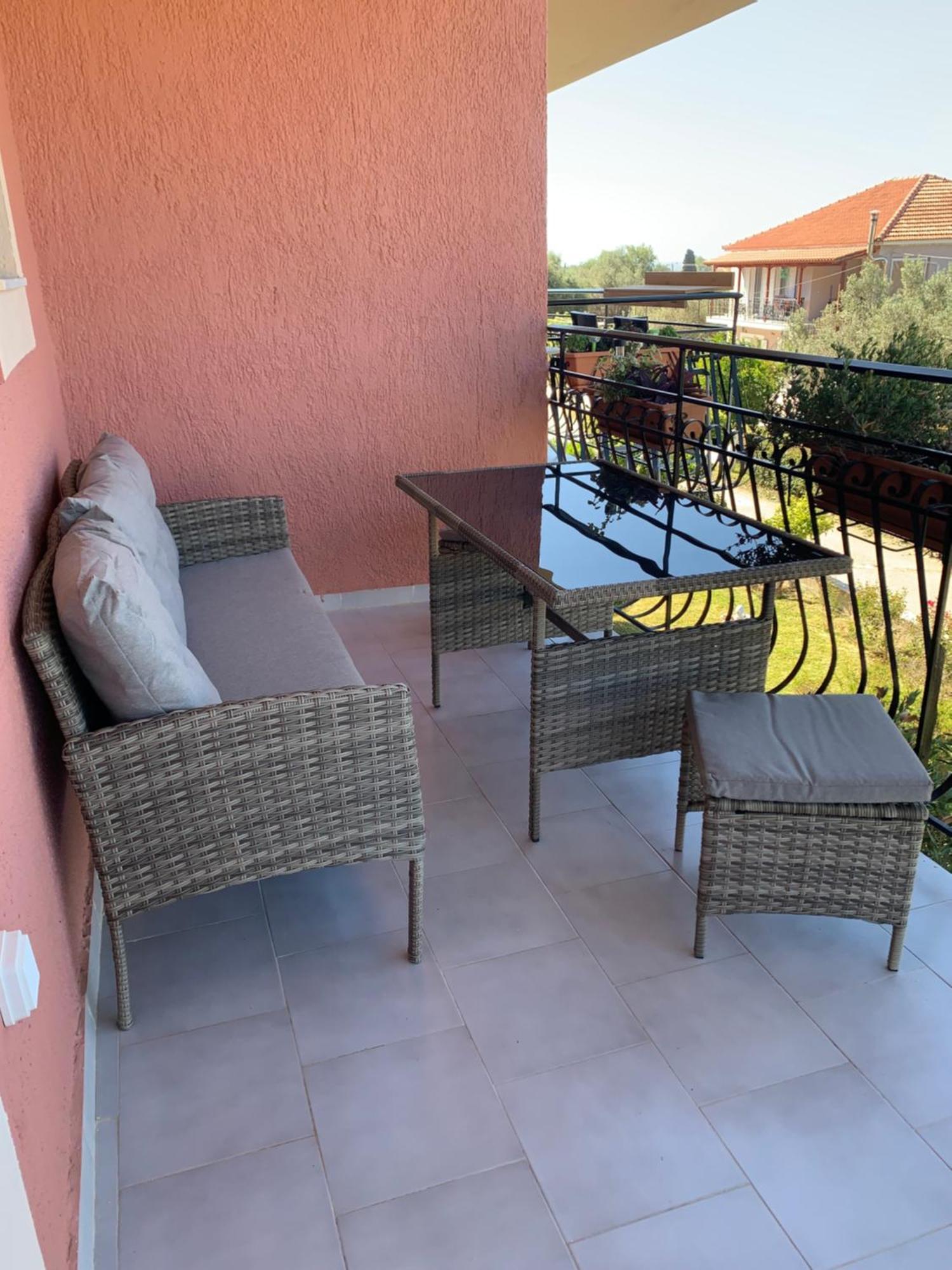 Moulinos Apartment