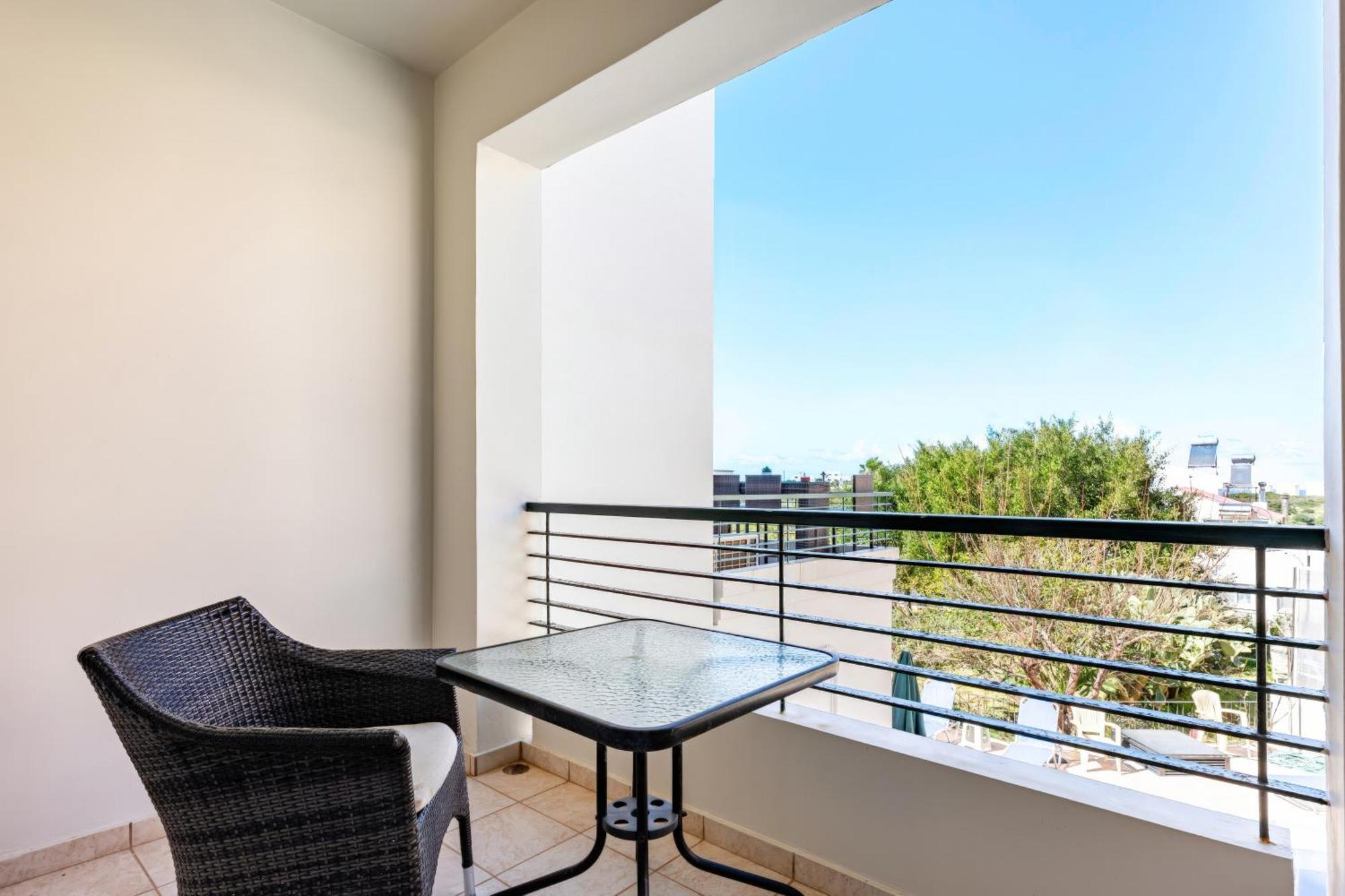 Villa Wonderful In Chania With Private Pool, Panoramic Sea Views & Spacious Interiors *
