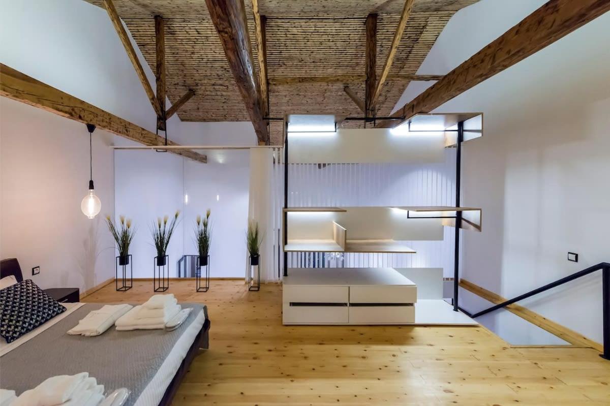 Aigli Seafront Loft-bespoke Design Gem Holiday home *