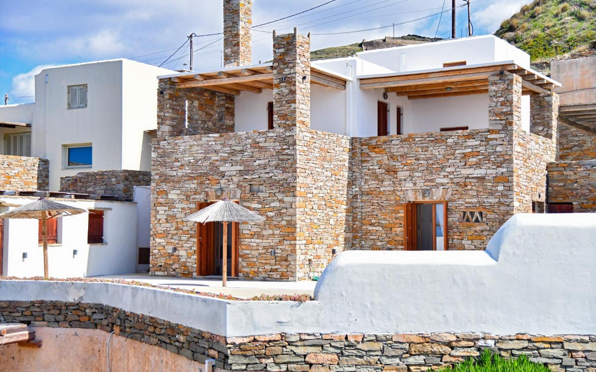 Stone With A Sea Water Swimming Pool And A Sea And Sunset View Holiday home