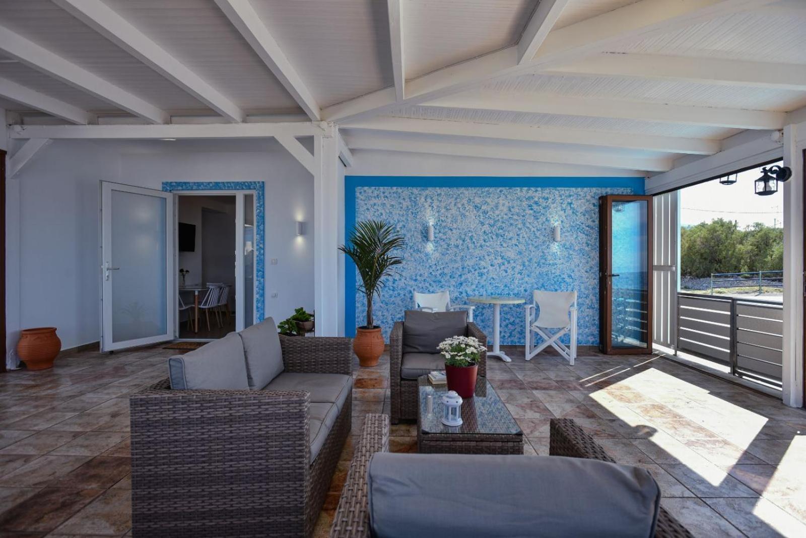 Thalassa Apartment *