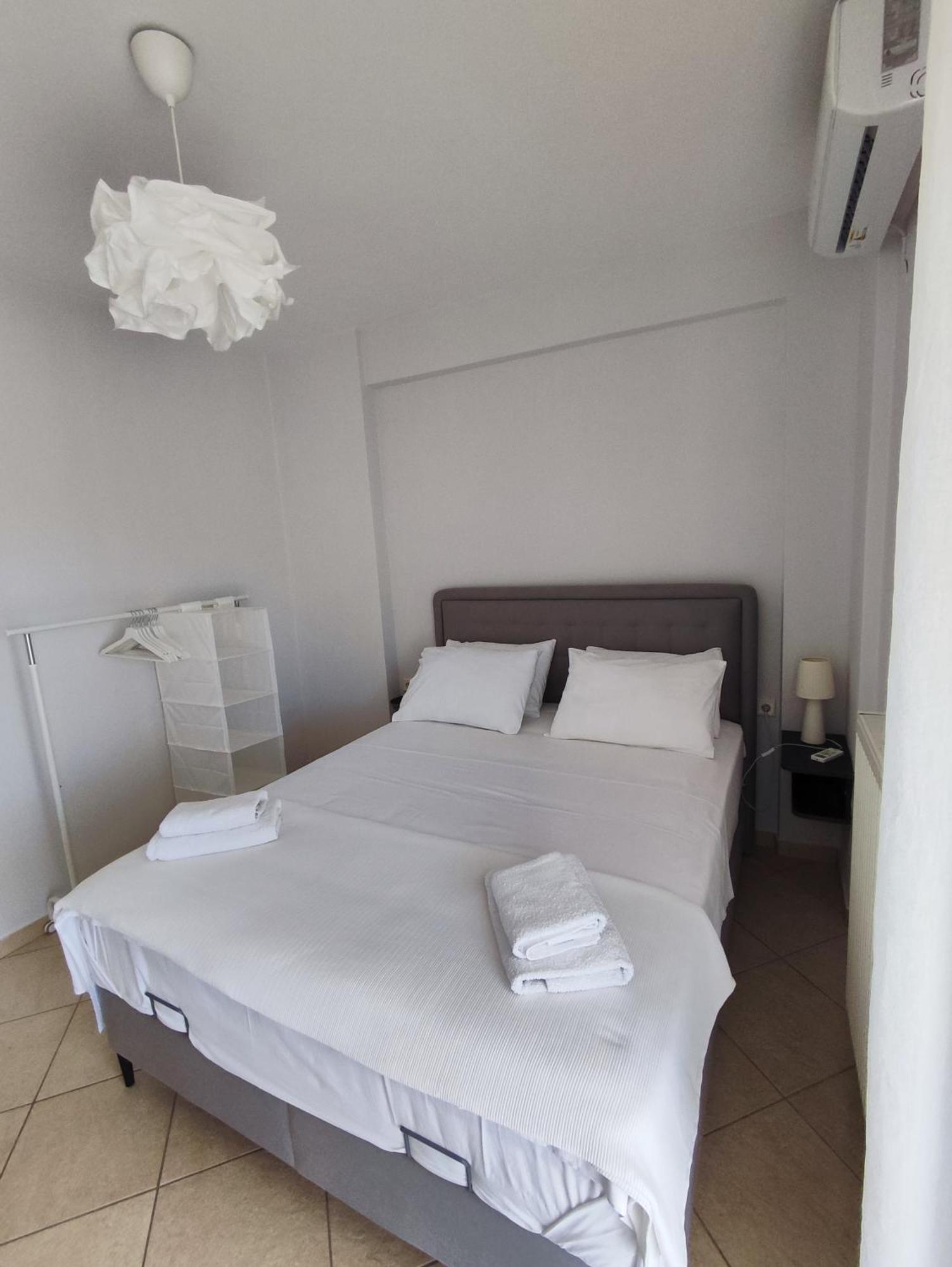 Philoxenia Apartment *