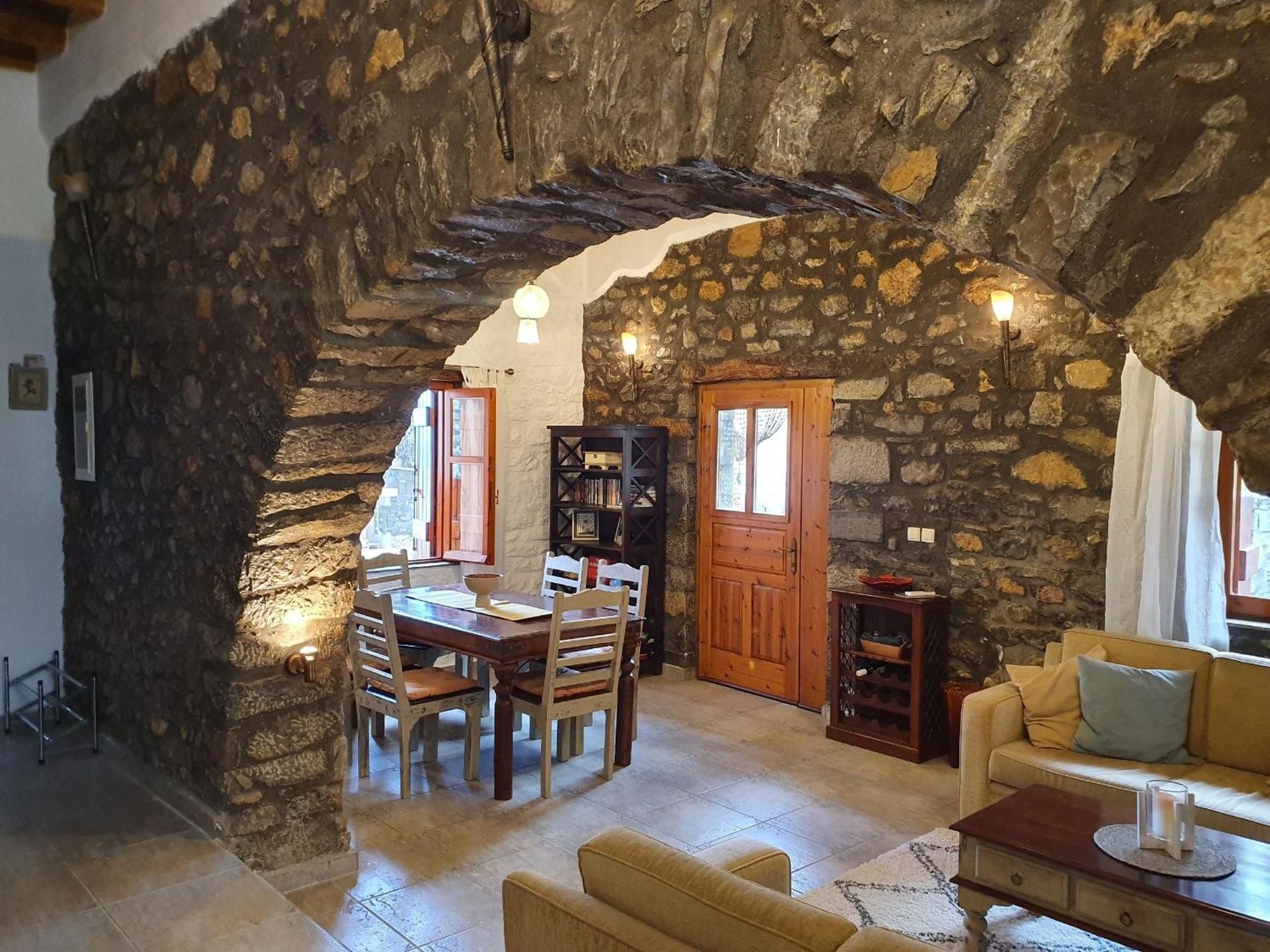 Holiday home Sabrina Milatos