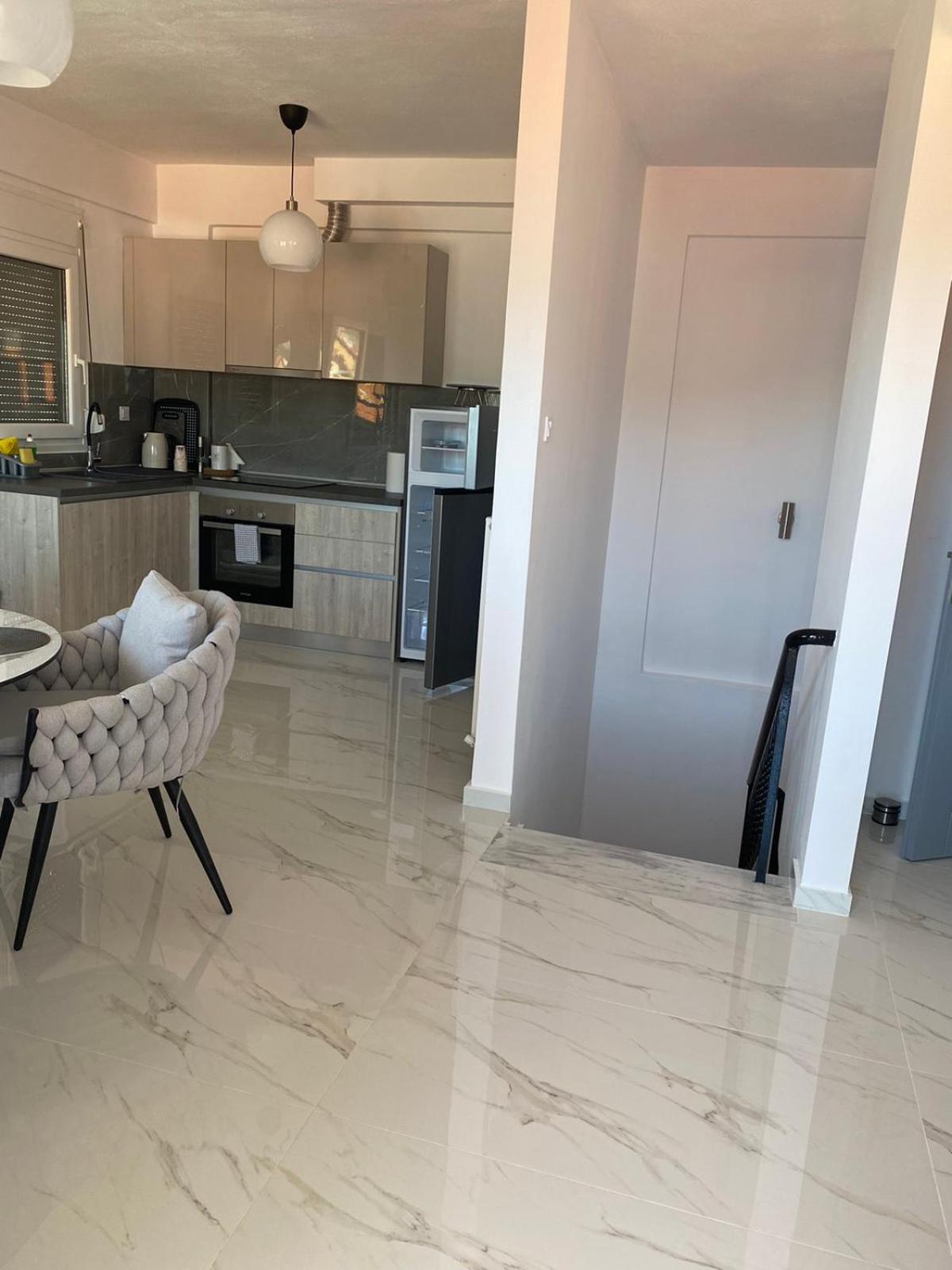 Ellis-suites Kavala * Nea Peramos (Macedonia)