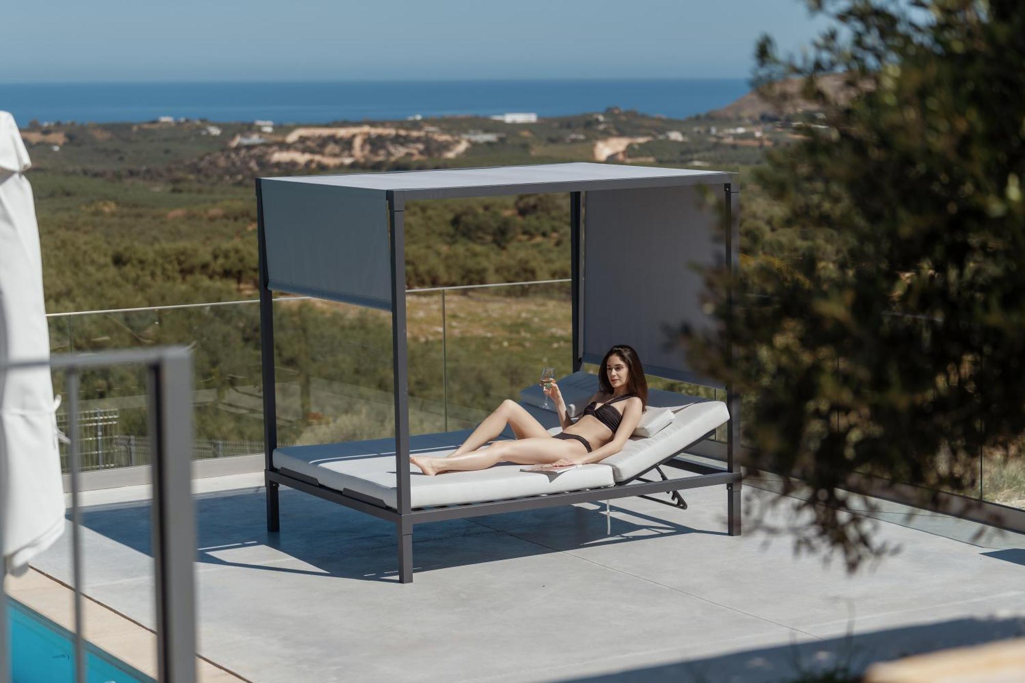 Skyline Villas, By Hellocrete