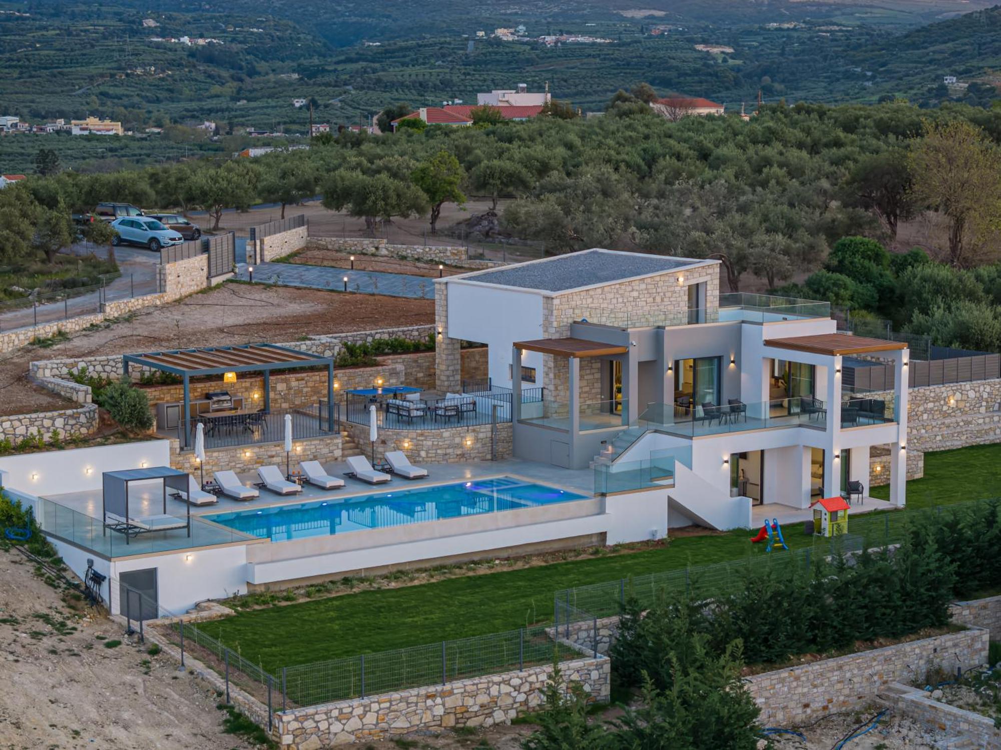 Skyline Villas, By Hellocrete * Angeliana (Crete)