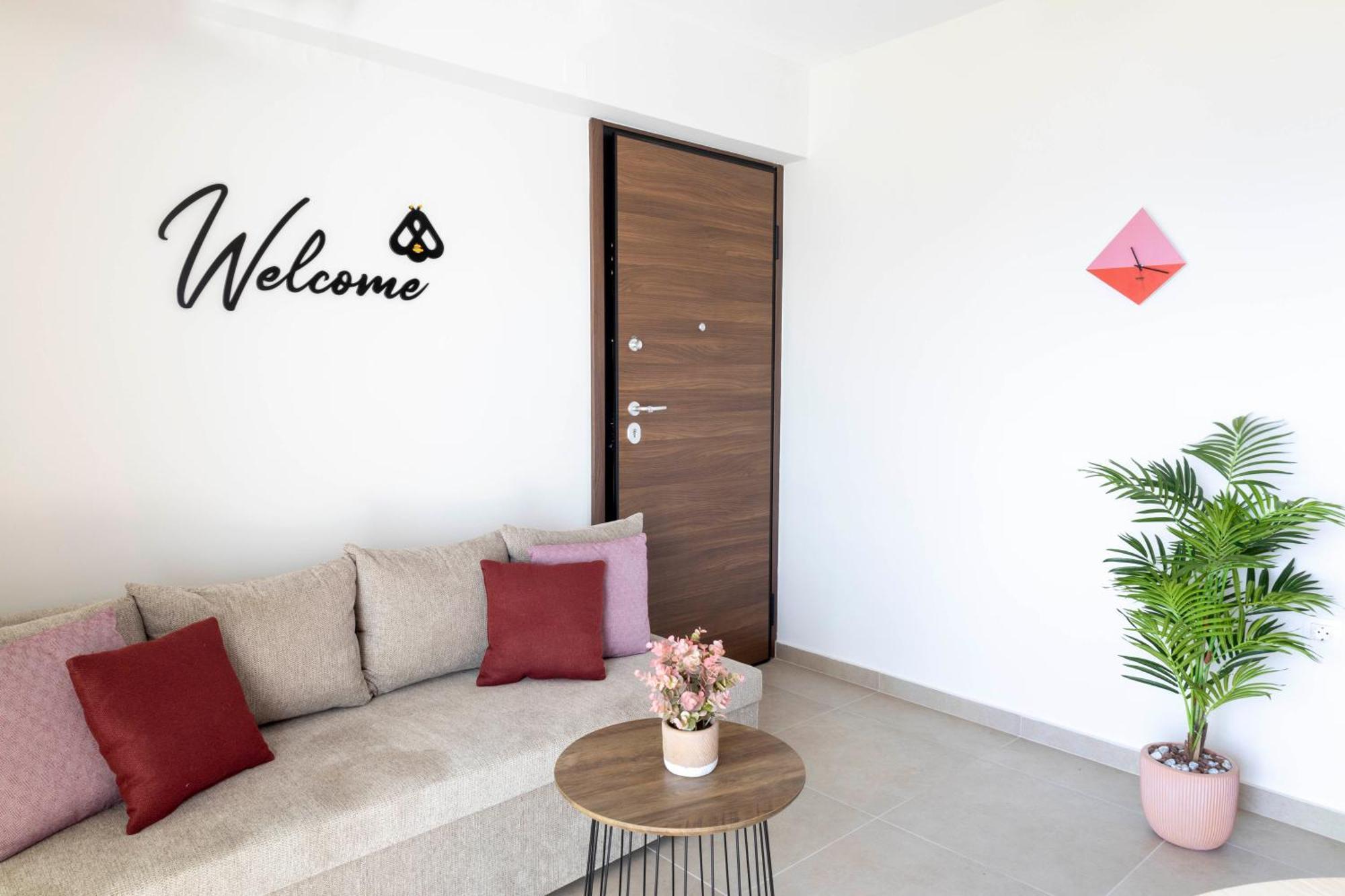 The Red Bee Apartment