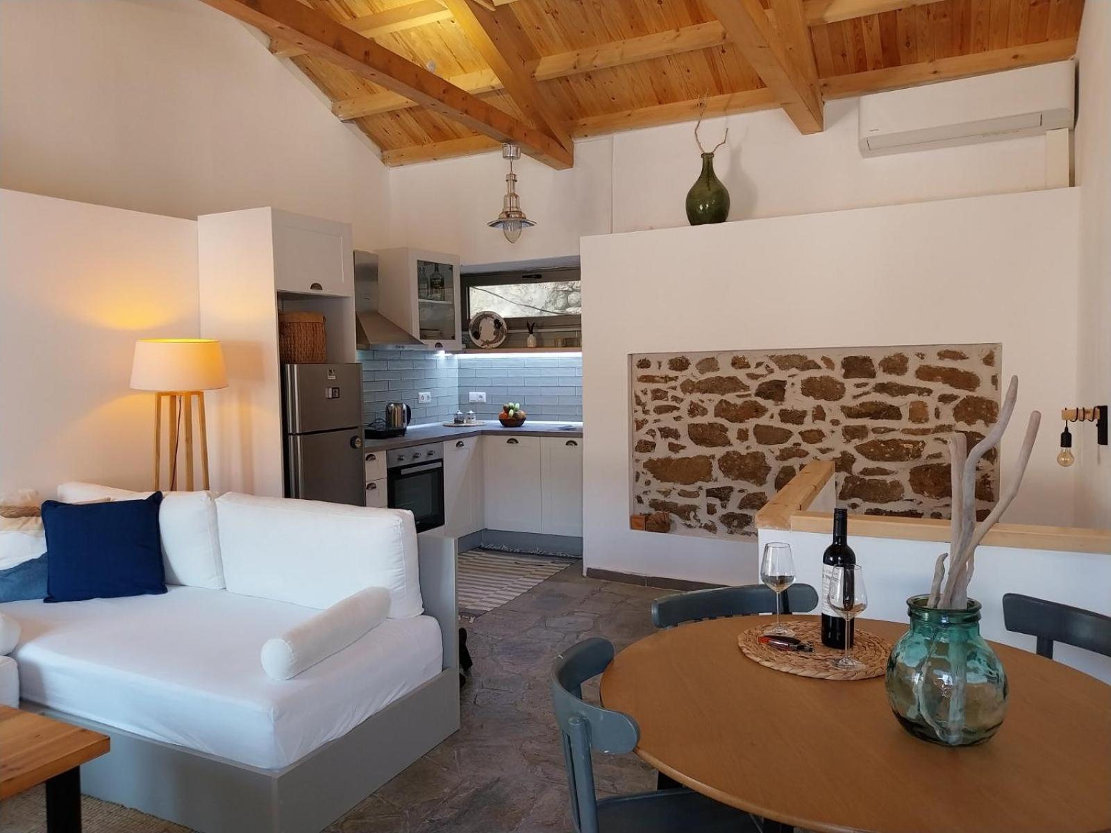 Rock Solid Stone House - Chora Holiday home *