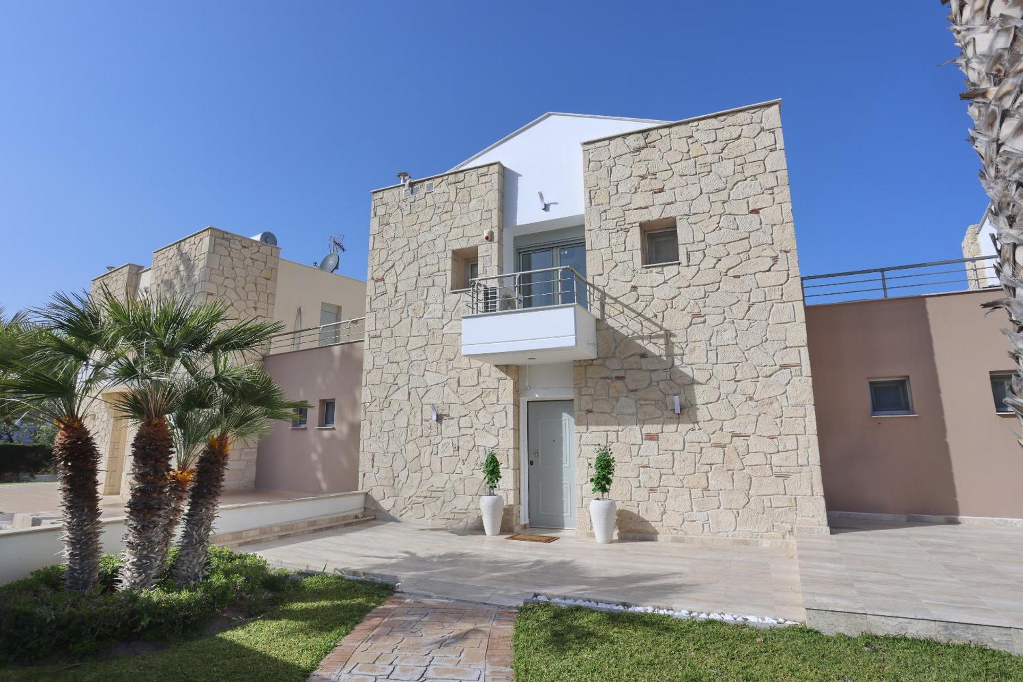 Alpha - Beachfront, Steps From Mamalouka And Blue Carpet Pefkochori