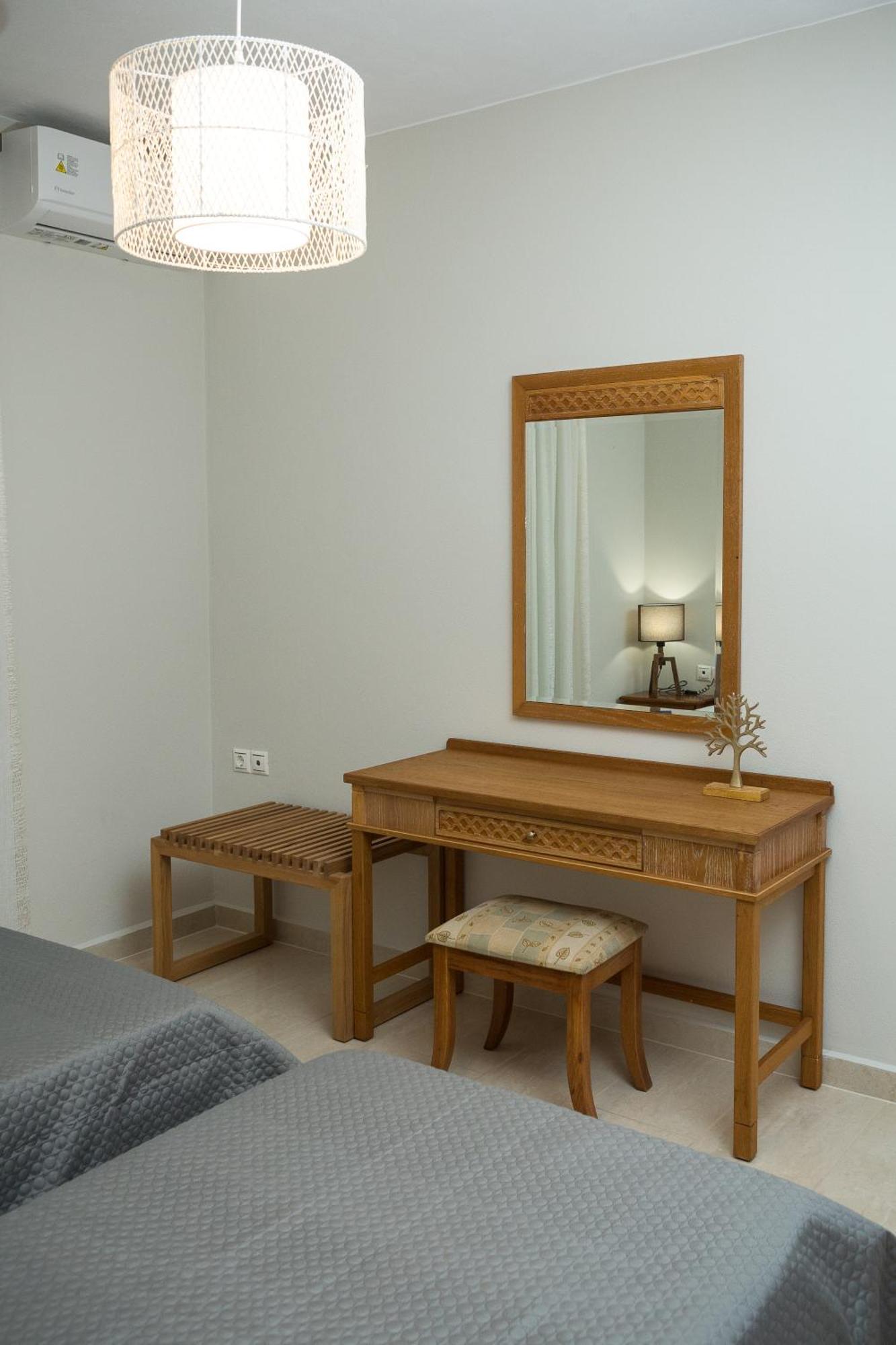 Zoe's Place - 2 Bd Beachfront *